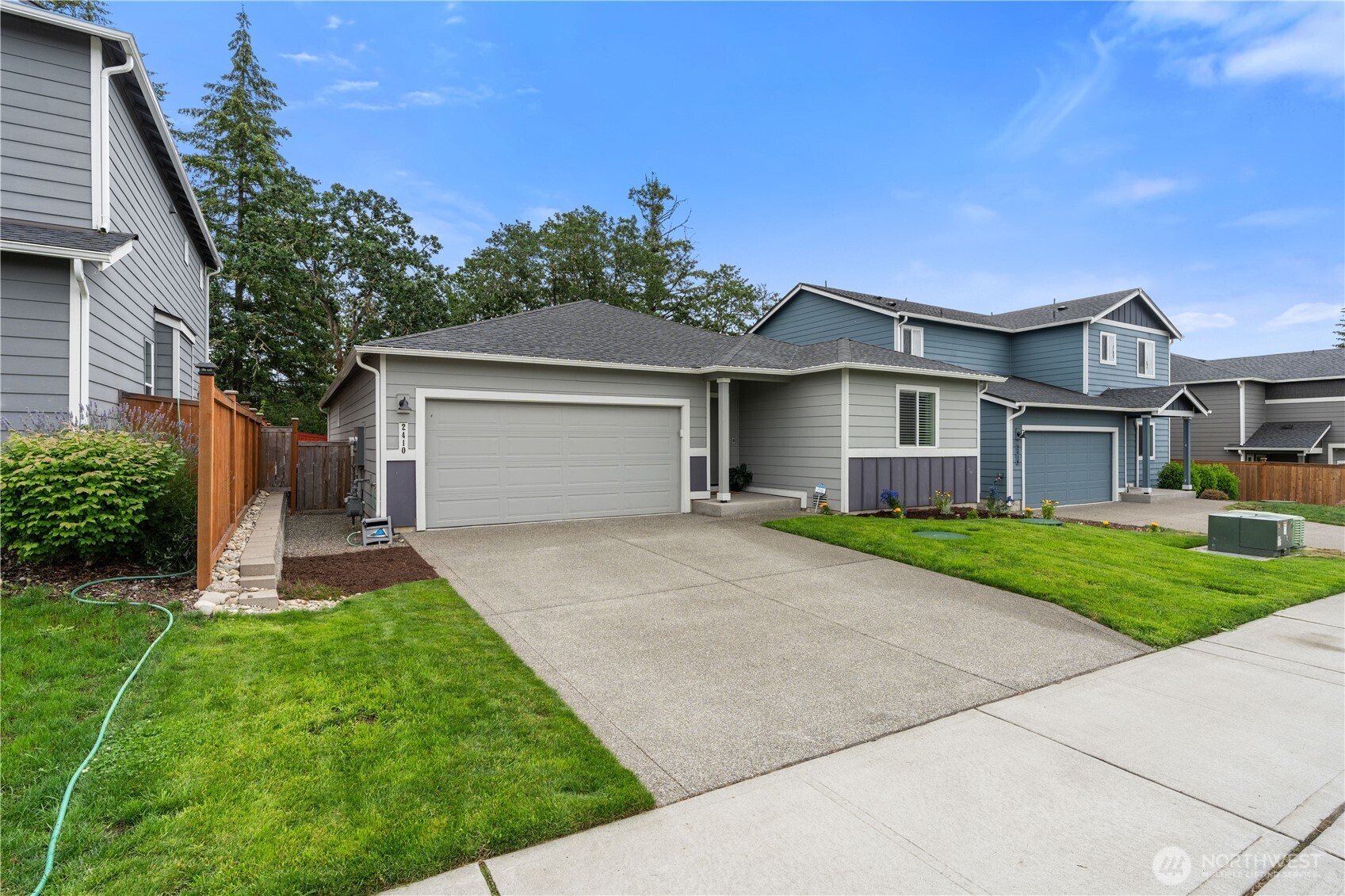 2410 Cantergrove Drive Property Photo 4
