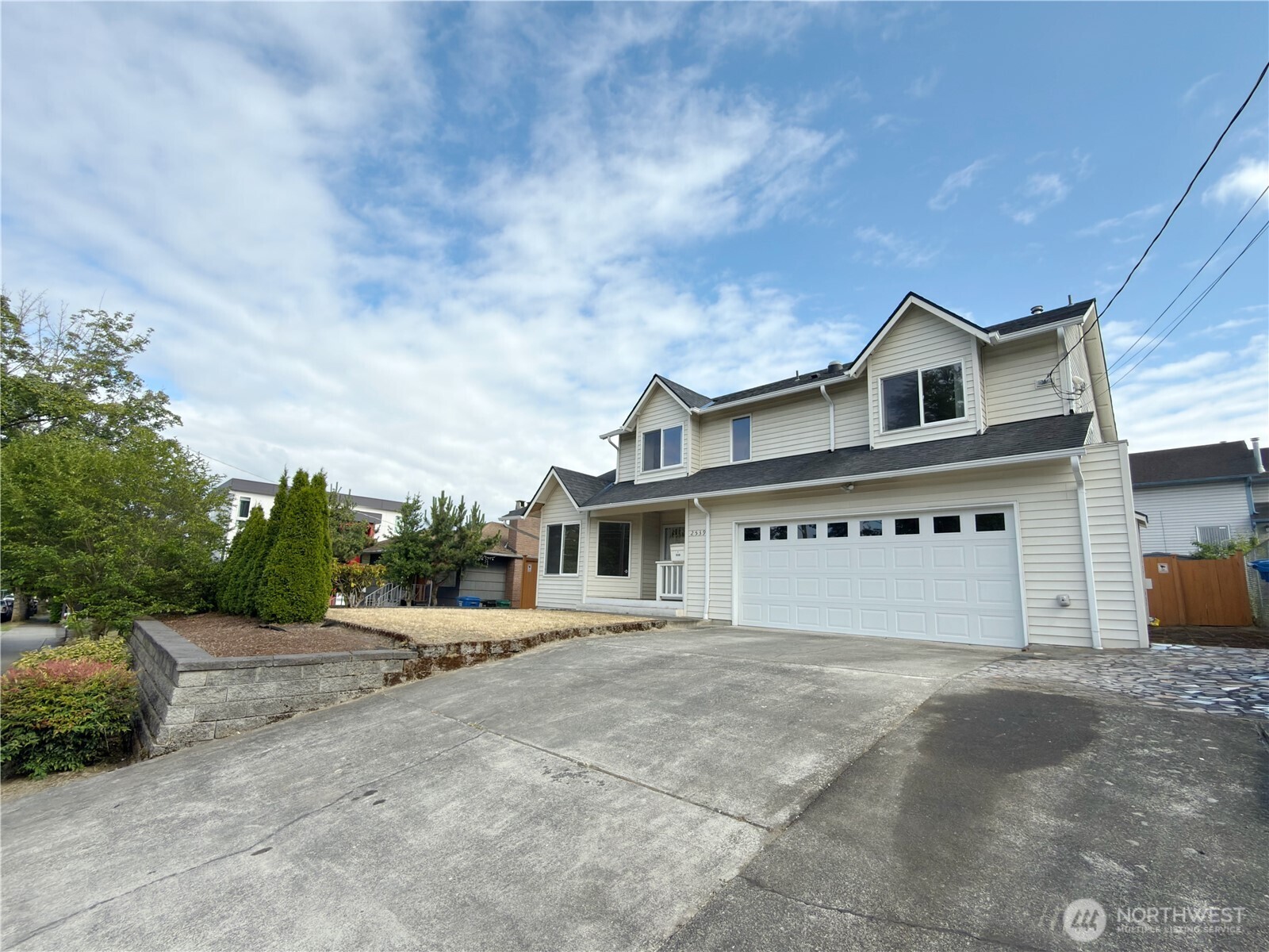 2539 S Graham Property Photo 22