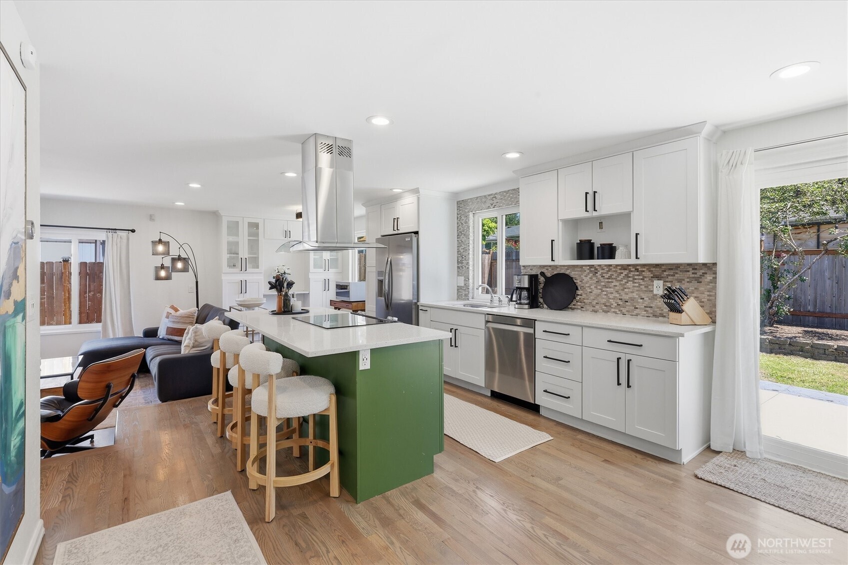 15305 47th Place Property Photo 10