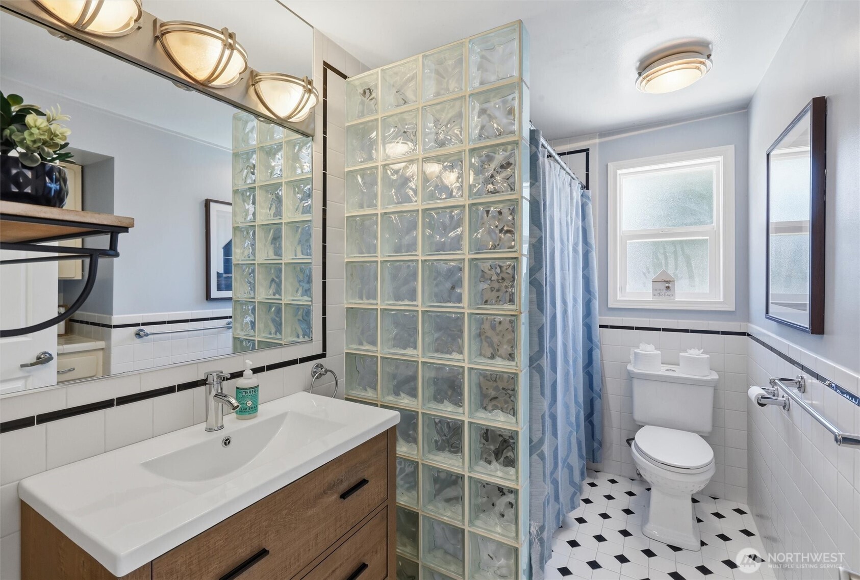 15305 47th Place Property Photo 20