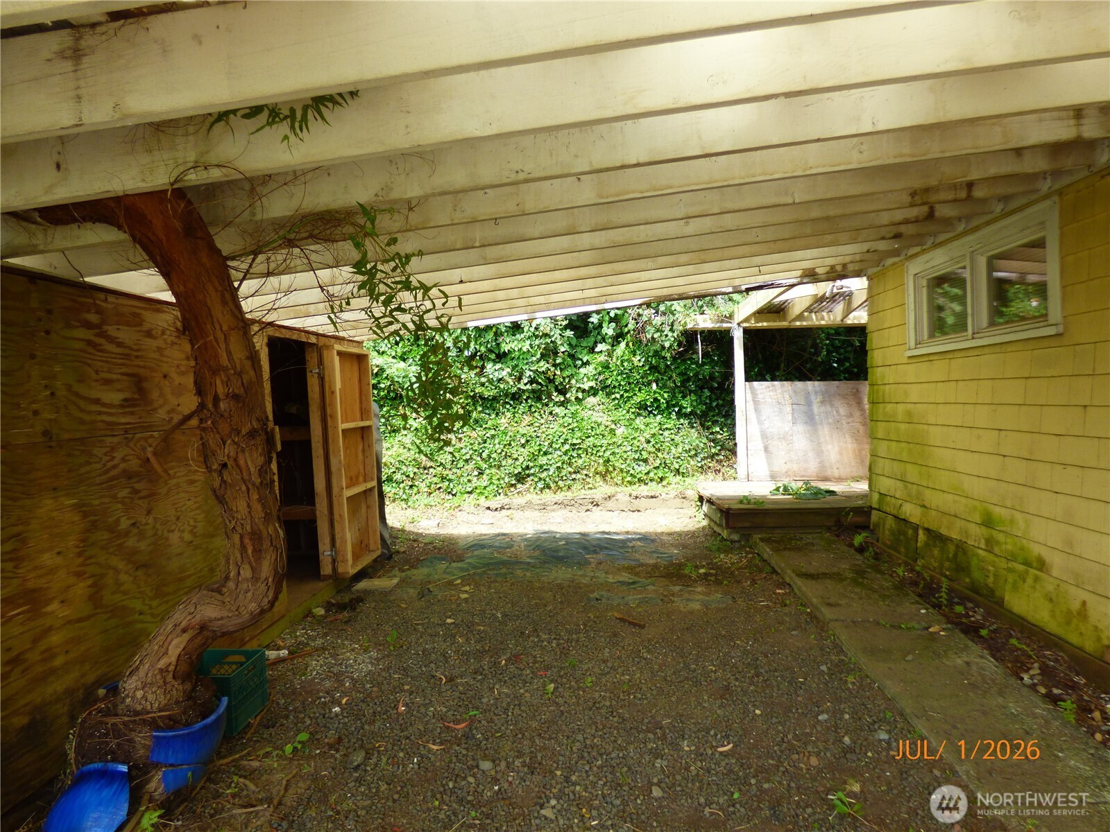2218 W 5th Street Property Photo 2