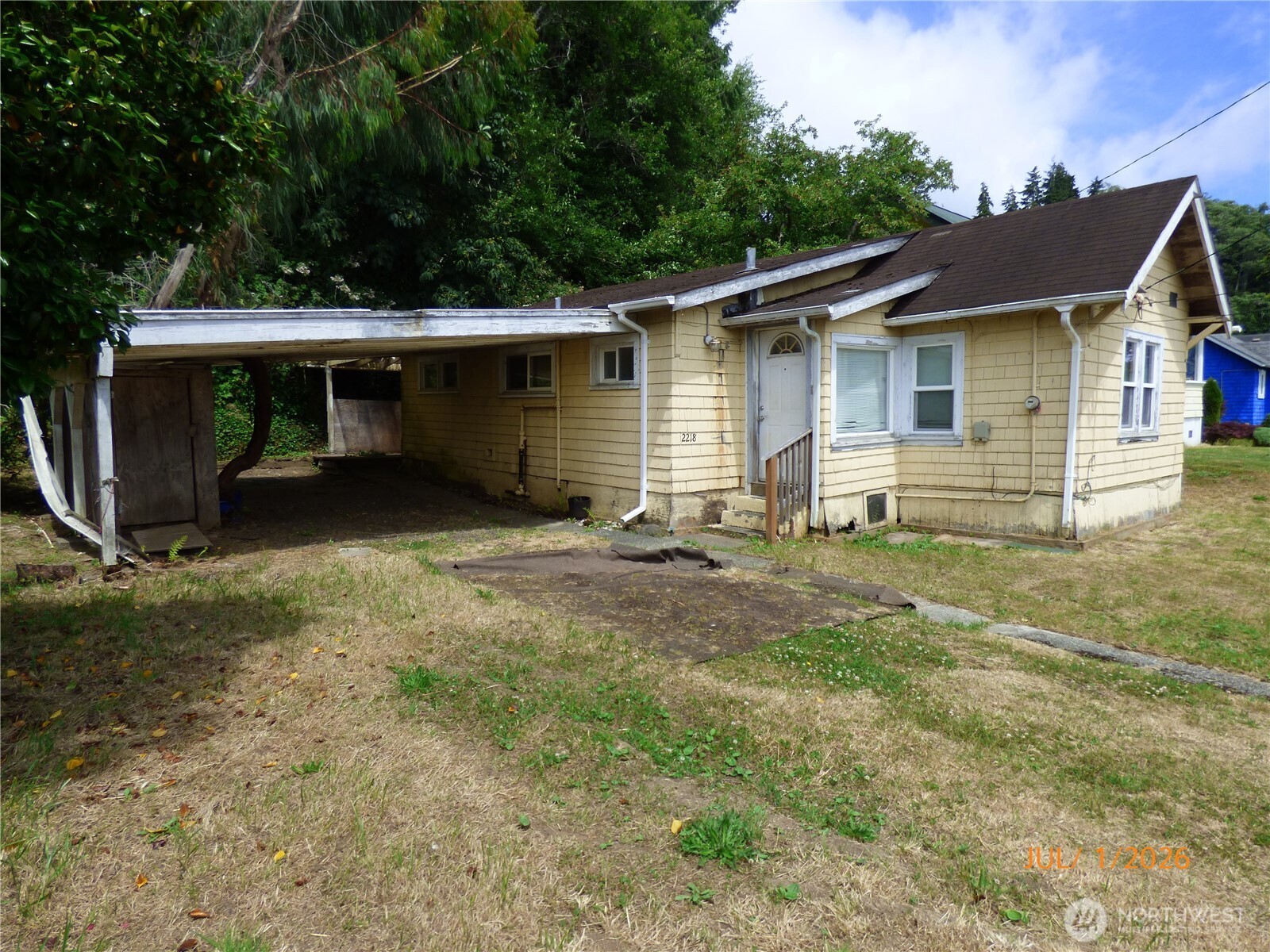 2218 W 5th Street Property Photo 3