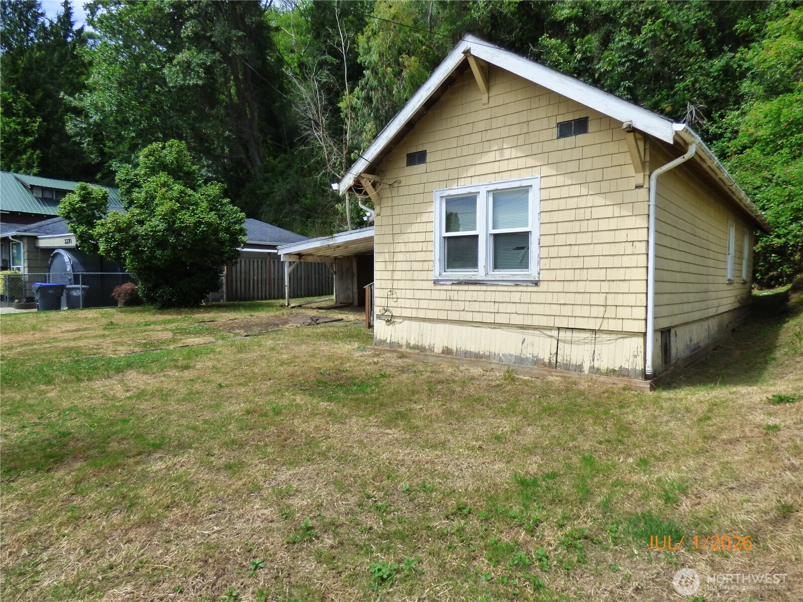 2218 W 5th Street Property Photo 4