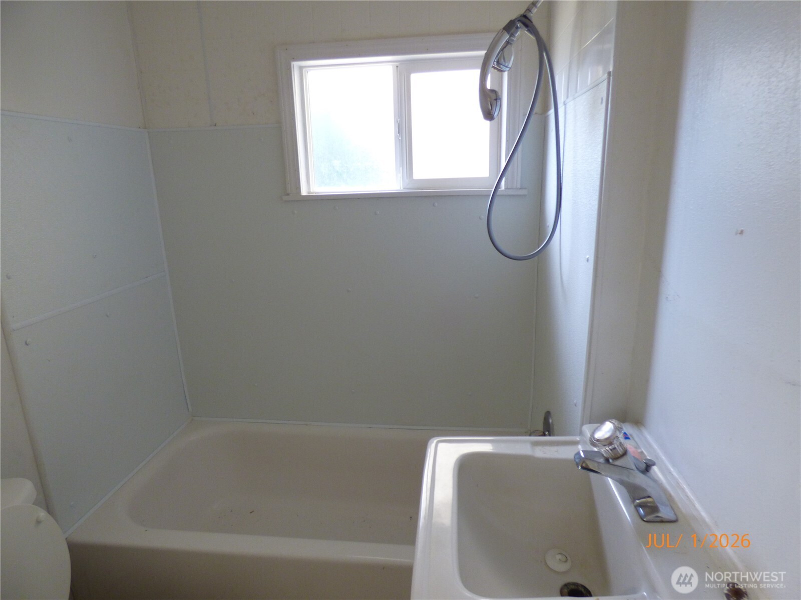 2218 W 5th Street Property Photo 9