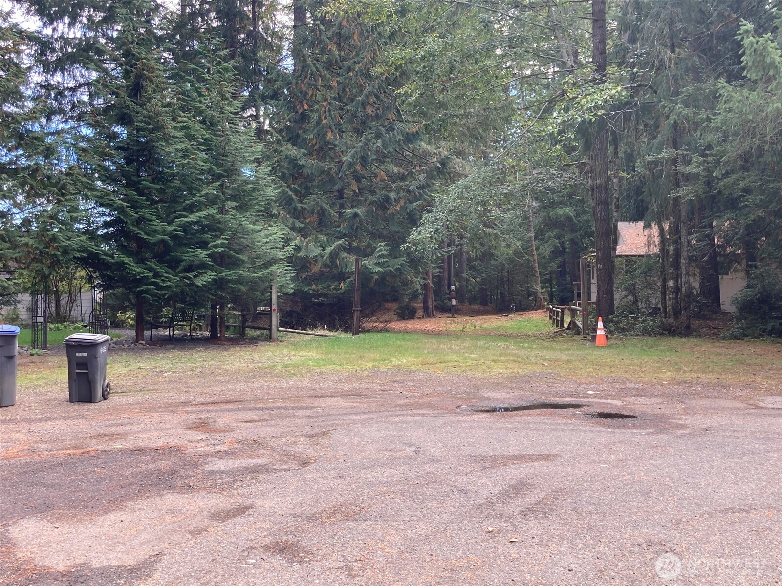 120 E Shannon Place Property Photo 2