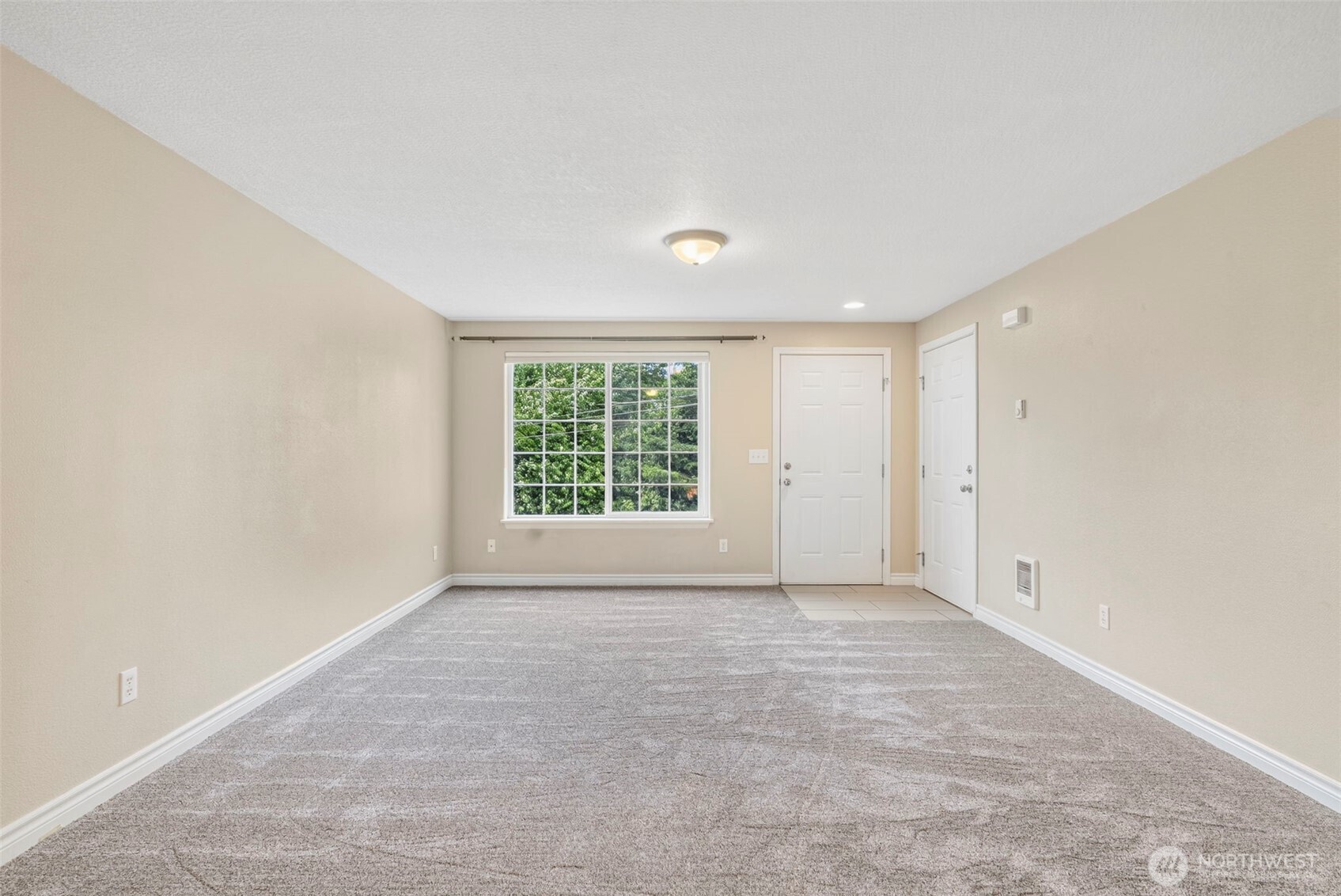 53 Michael St Property Photo 5