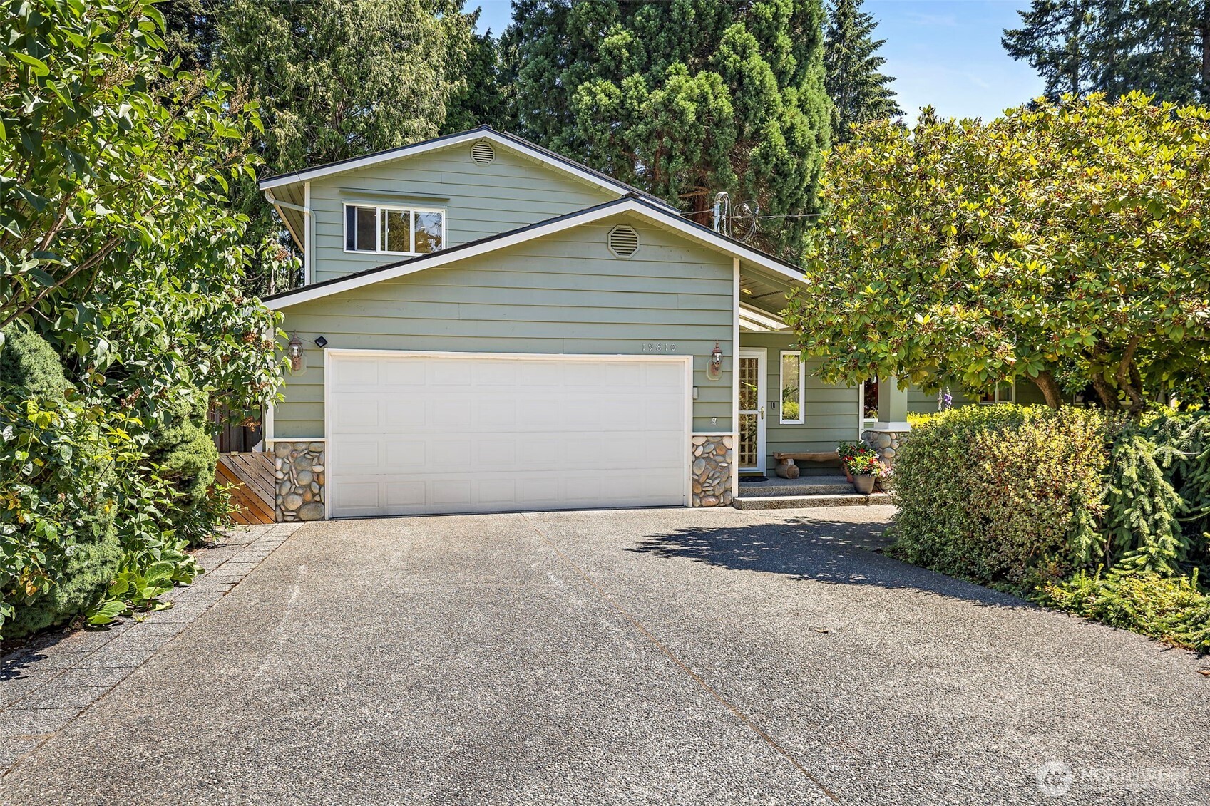 19810 98th Avenue Property Photo 1