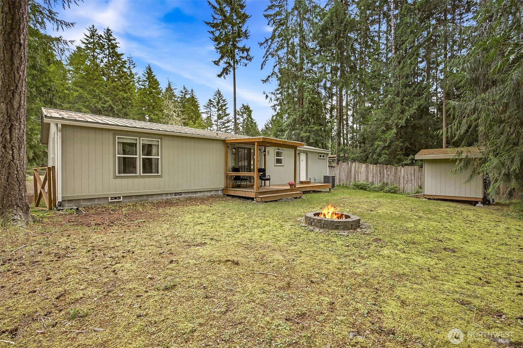 90 N Hamma Hamma Drive Property Photo 17