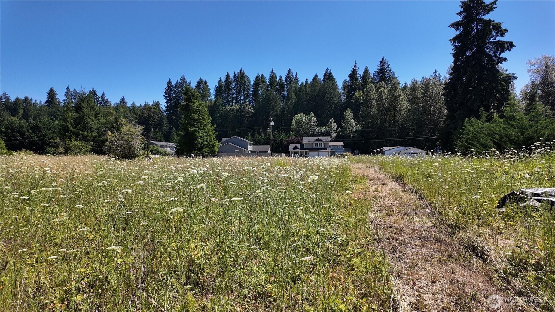 45075 Cedar Street Property Photo 11