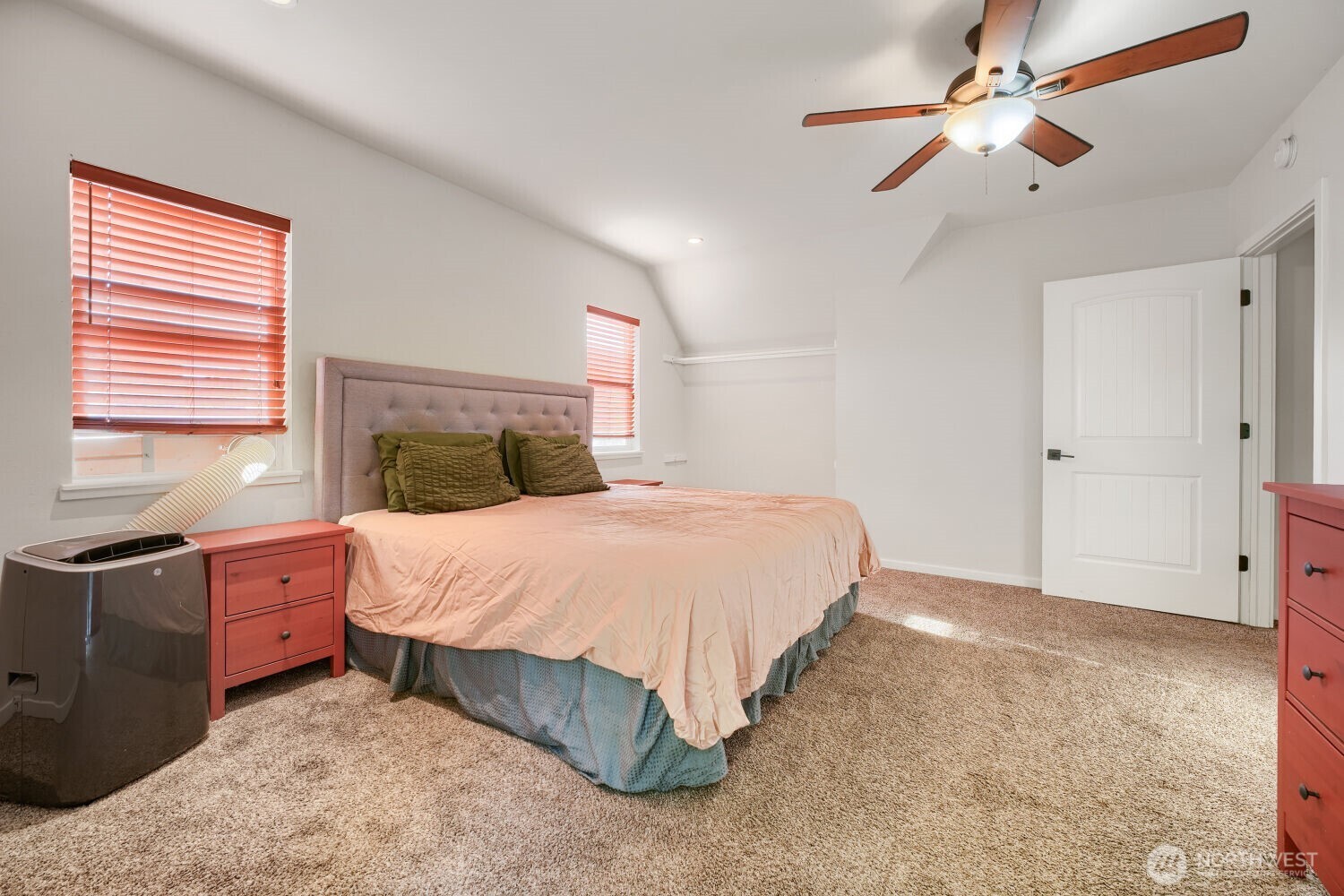 1025 S Donovan Street Property Photo 20