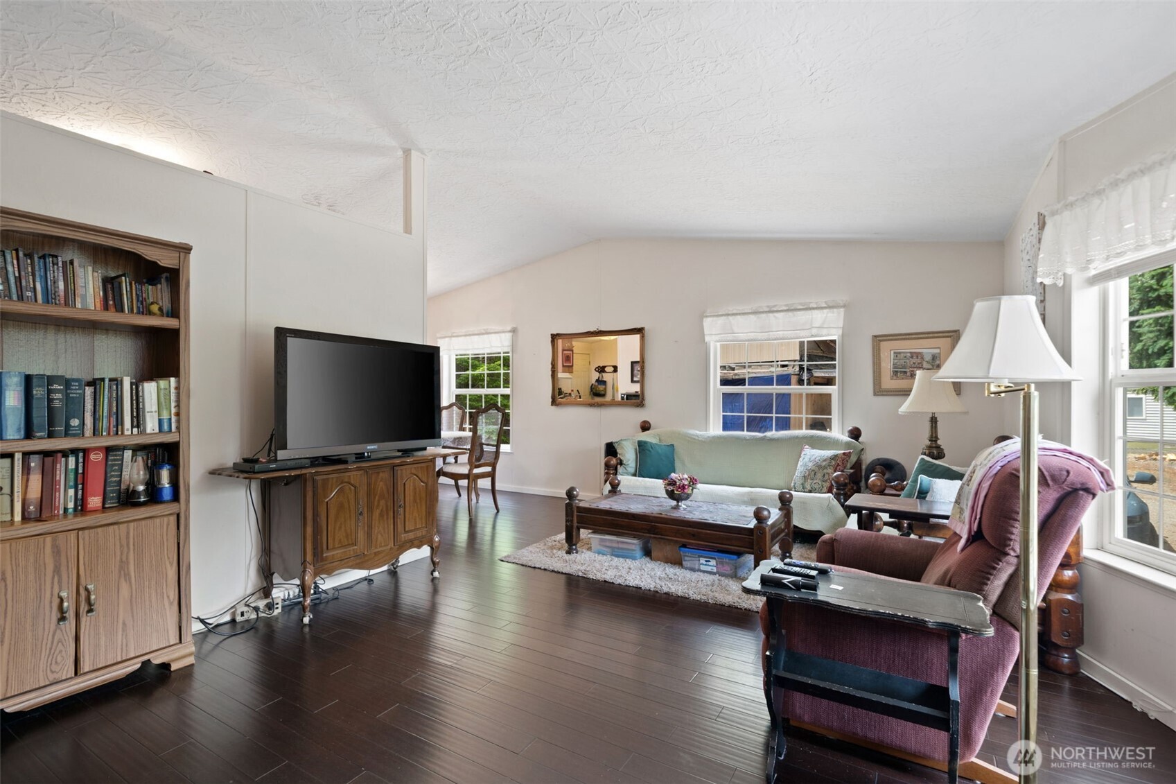 60 E Crimson Peak Road Property Photo 4