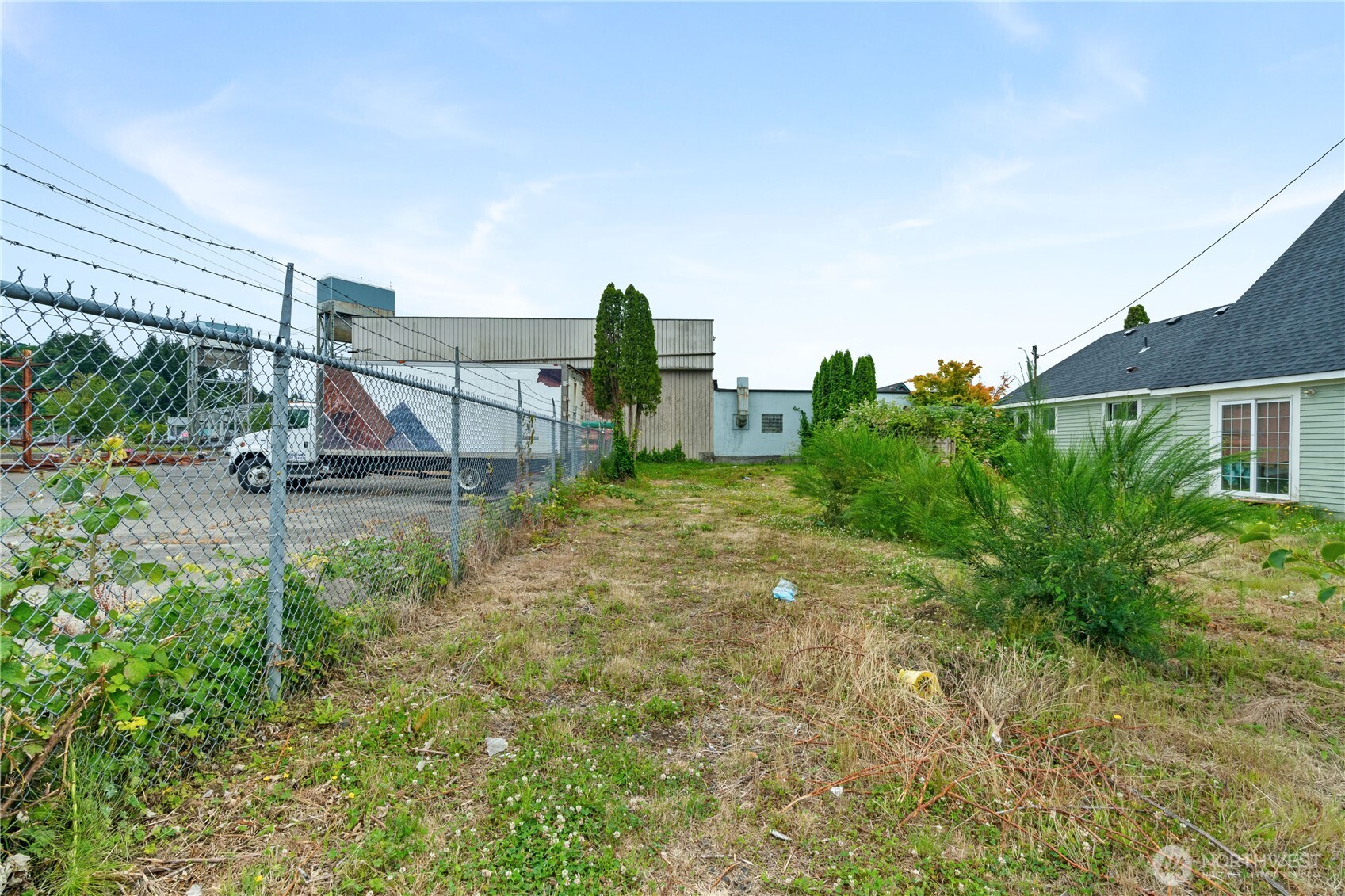 205 5th Street Property Photo 2