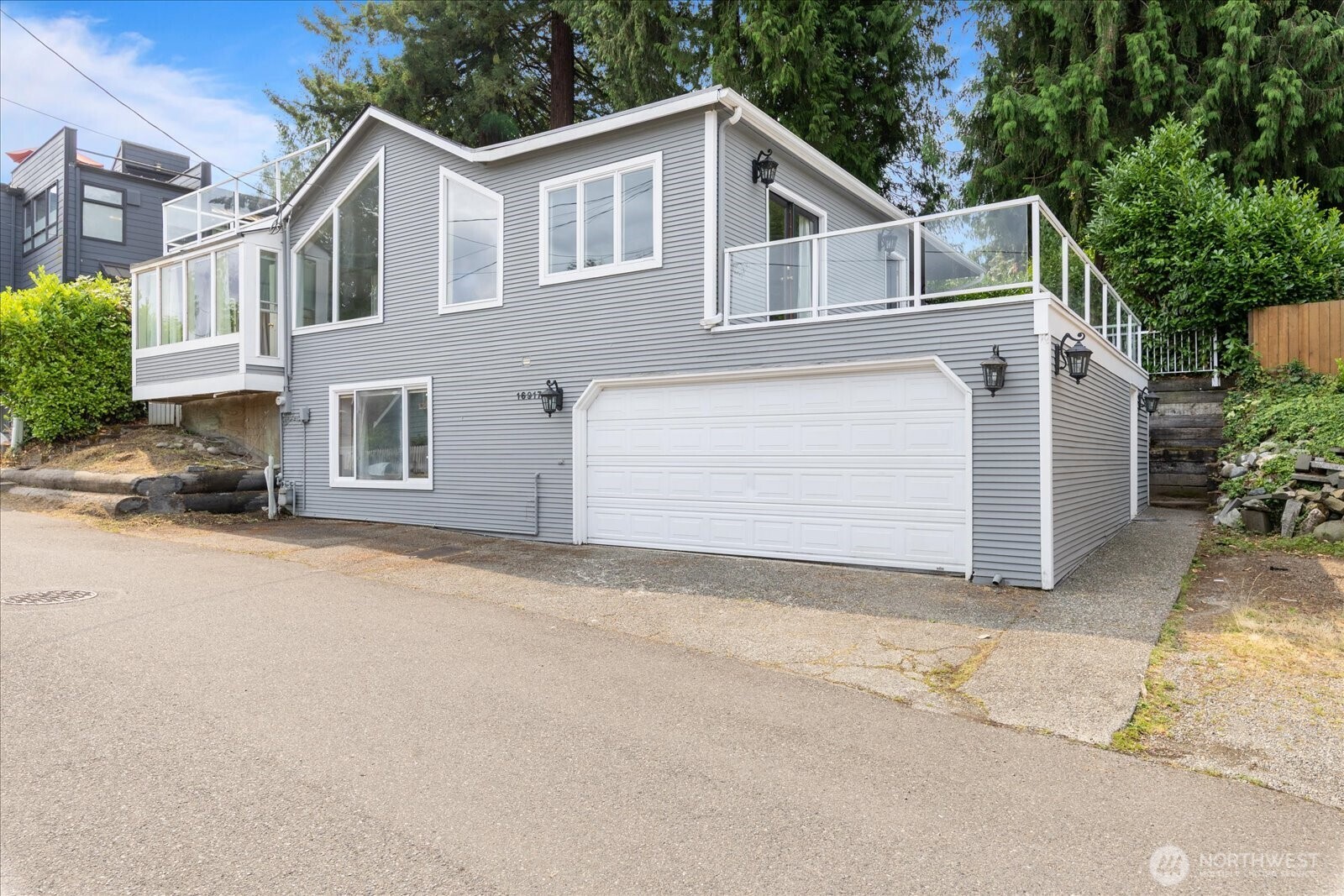 16917 Se 38th Place Property Photo 1