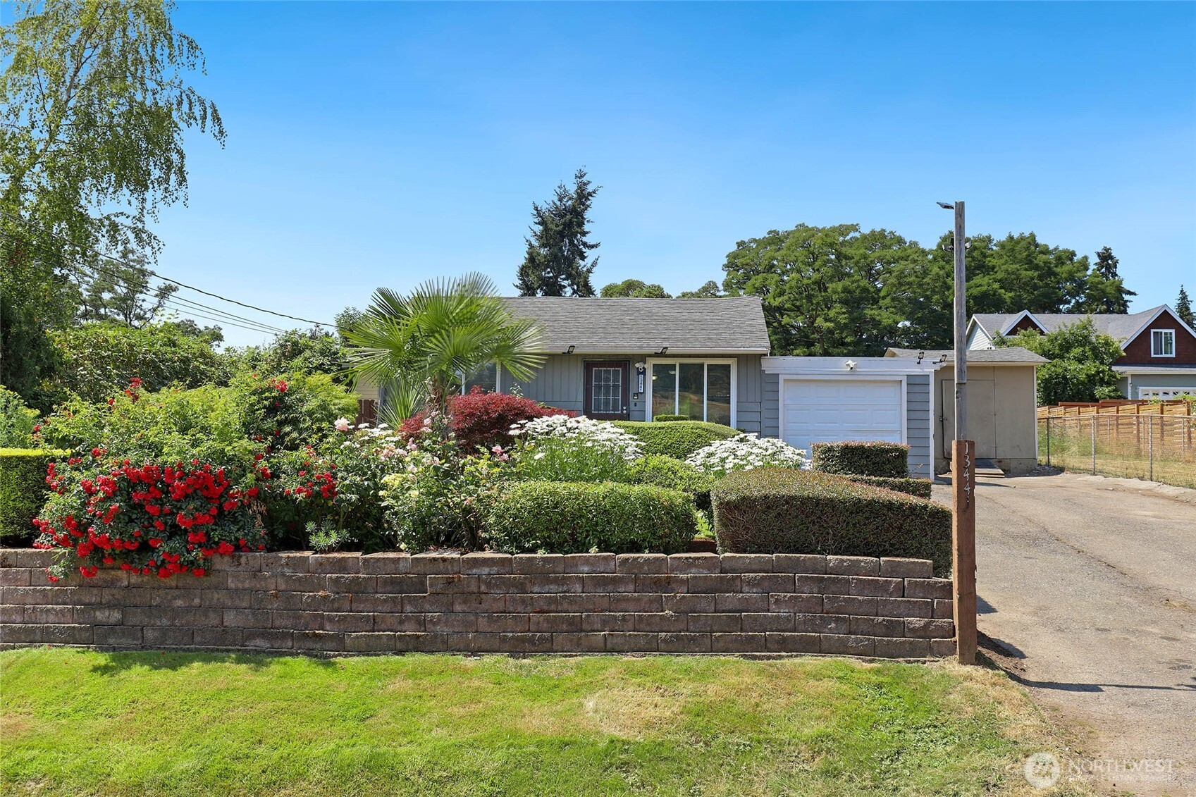 13441 10th Avenue Property Photo 3