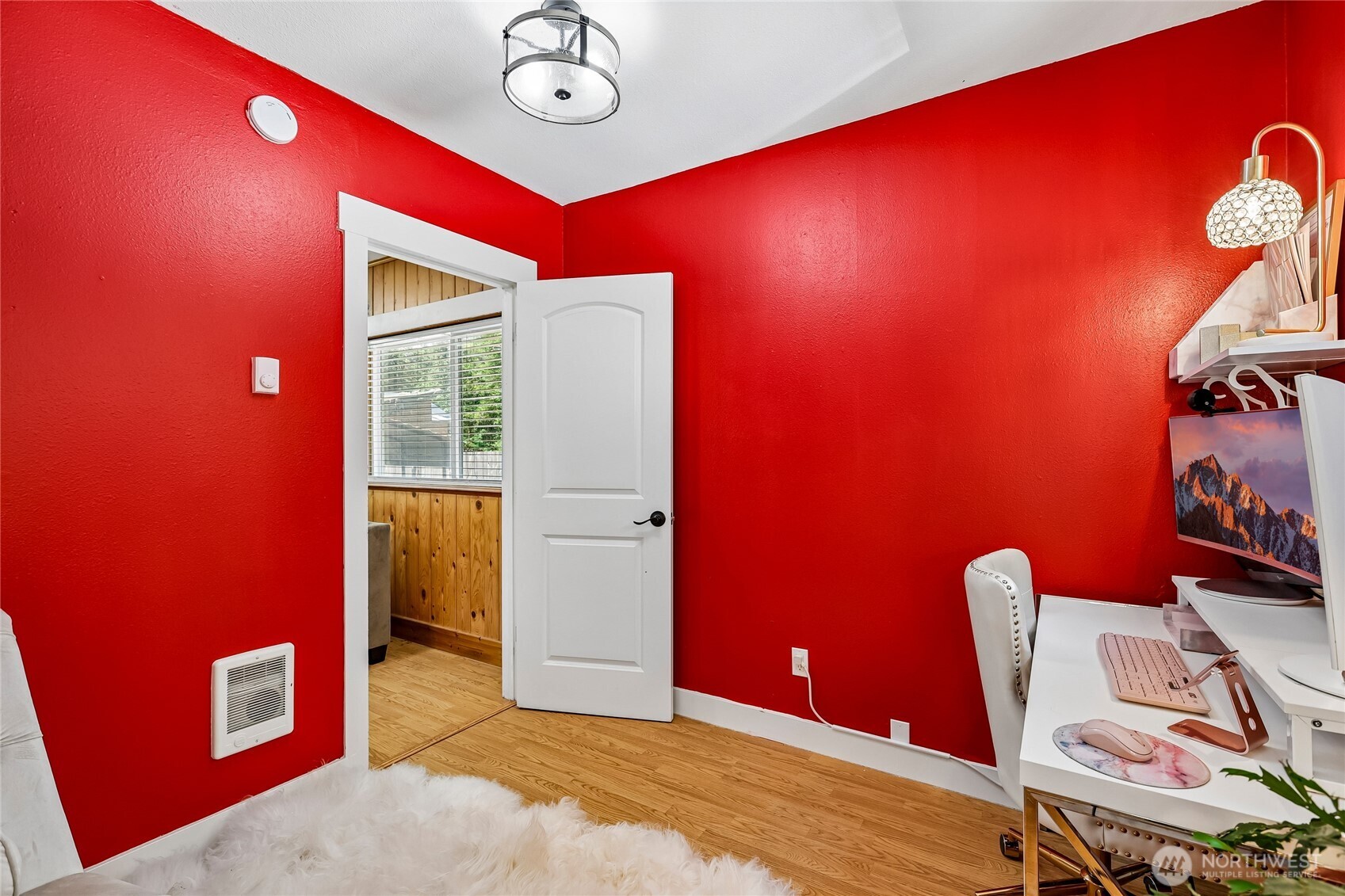 6026 Scherrer Road Property Photo 16