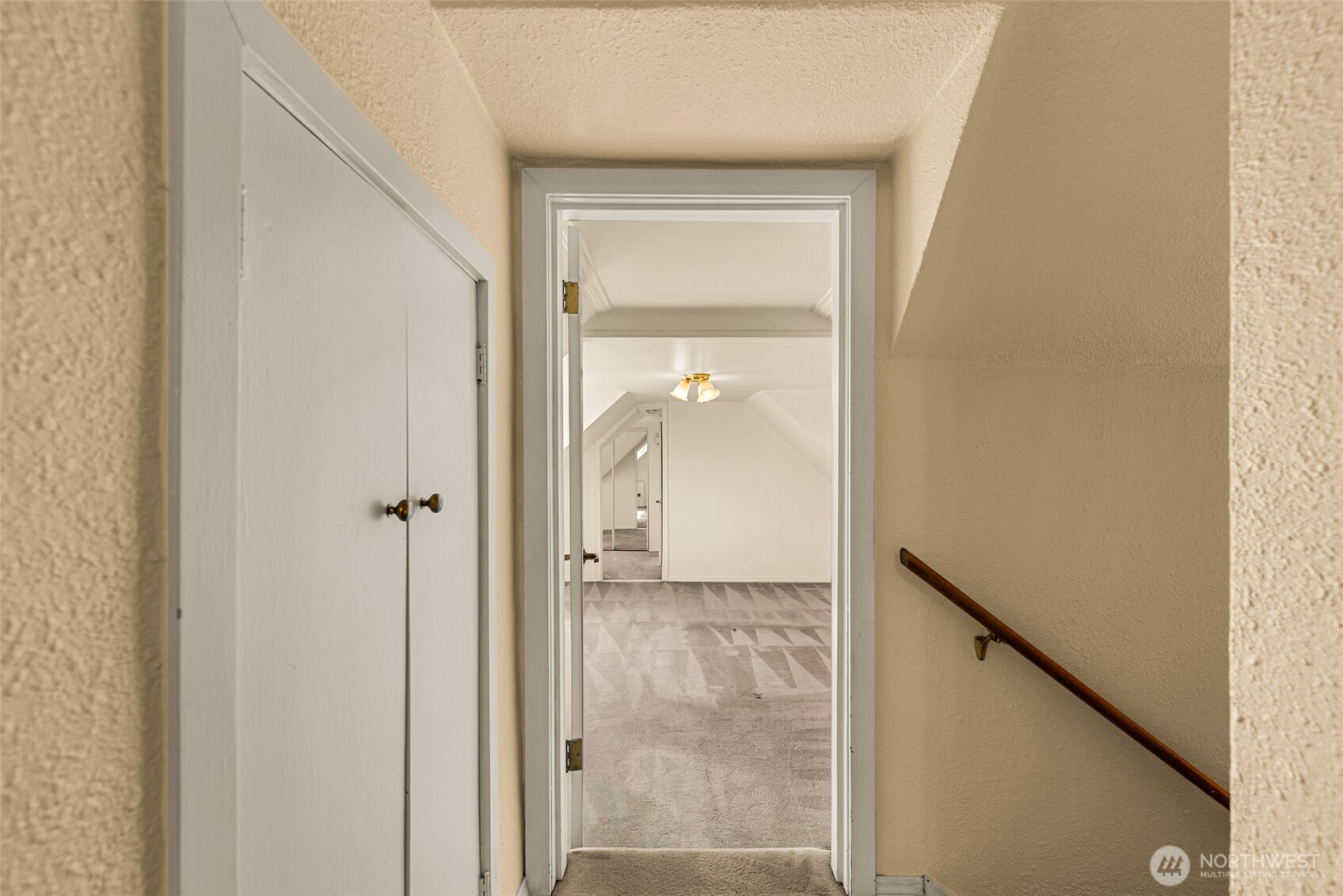 3 Summercreek Place Property Photo 18