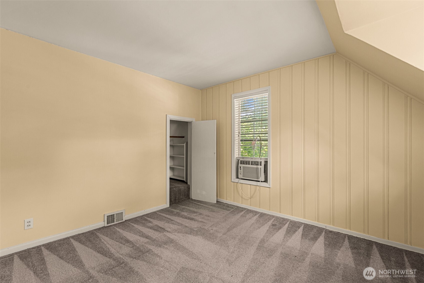 3 Summercreek Place Property Photo 27