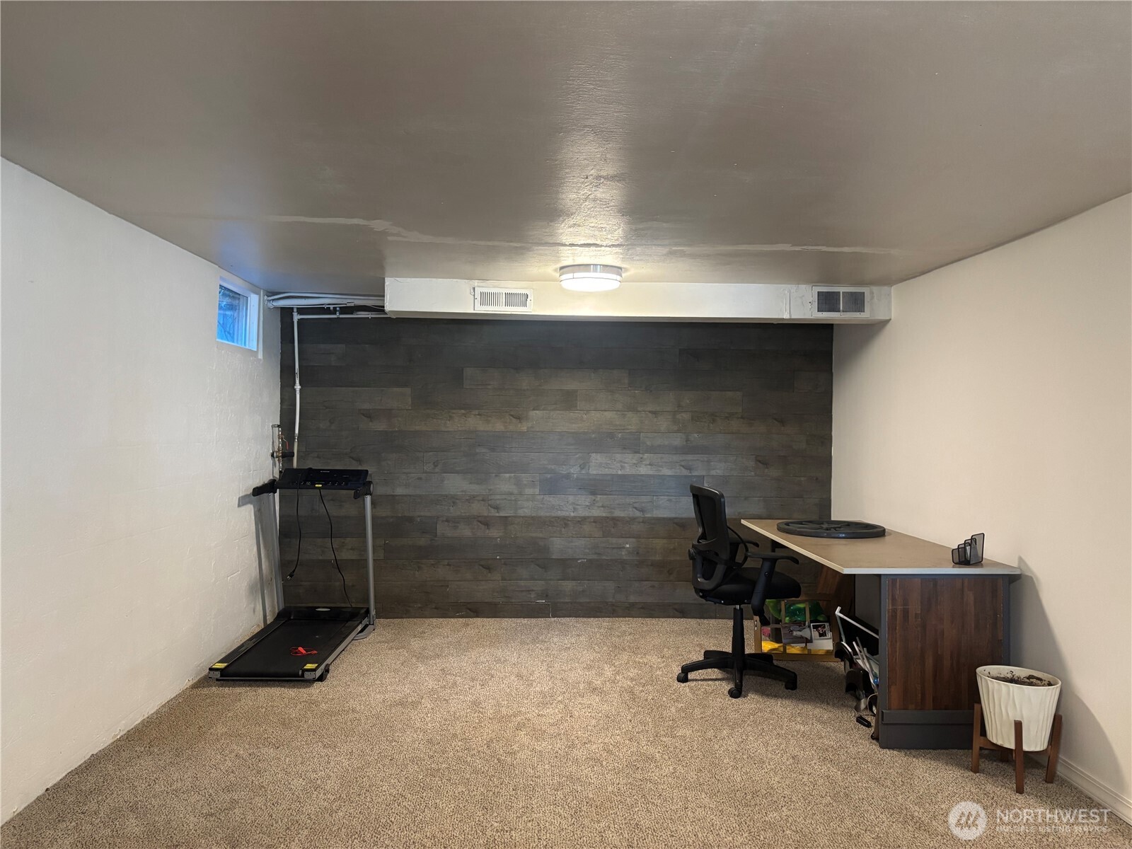 610 S 71st Avenue Property Photo 12
