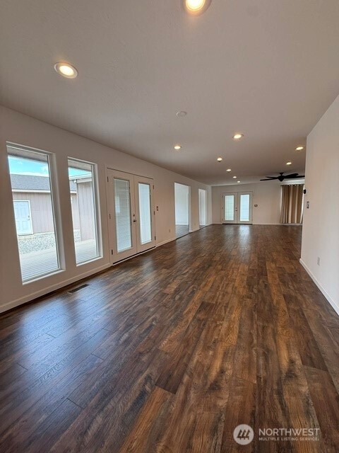 10946 Ne 5.2 Road Property Photo 7
