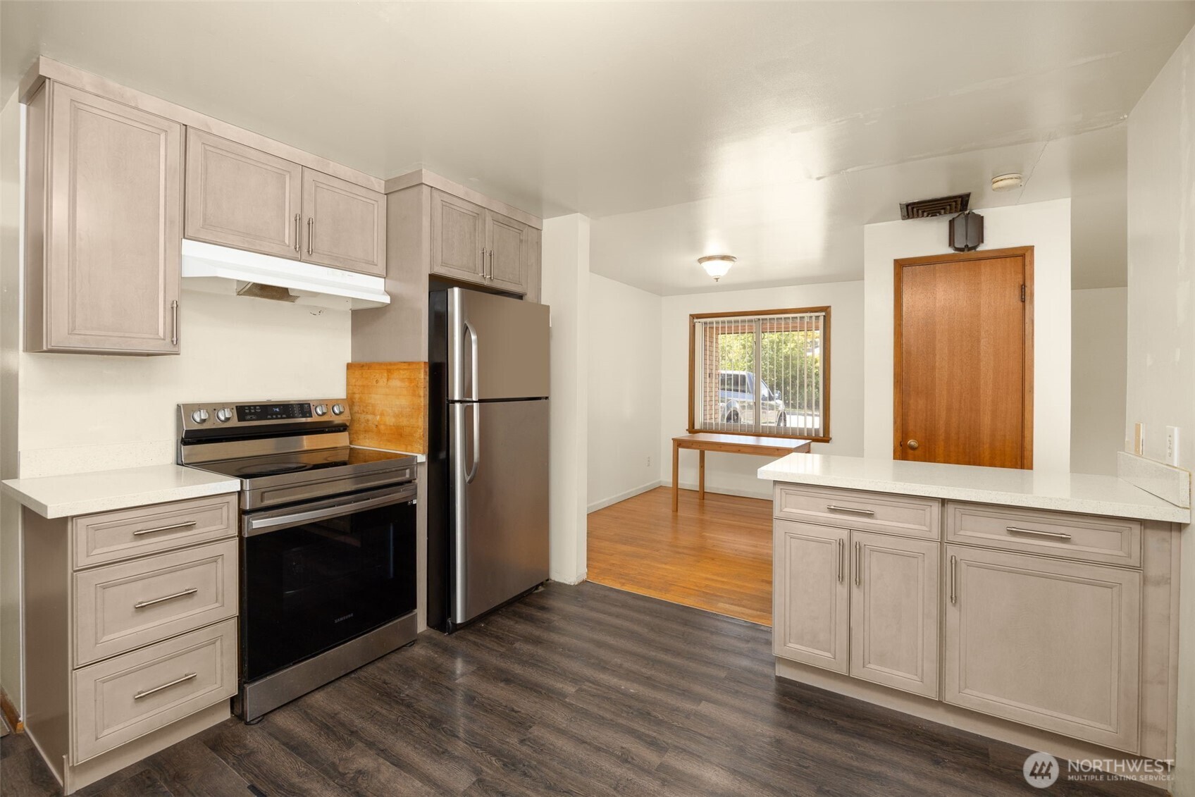 24608 Marine View Drive Property Photo 7