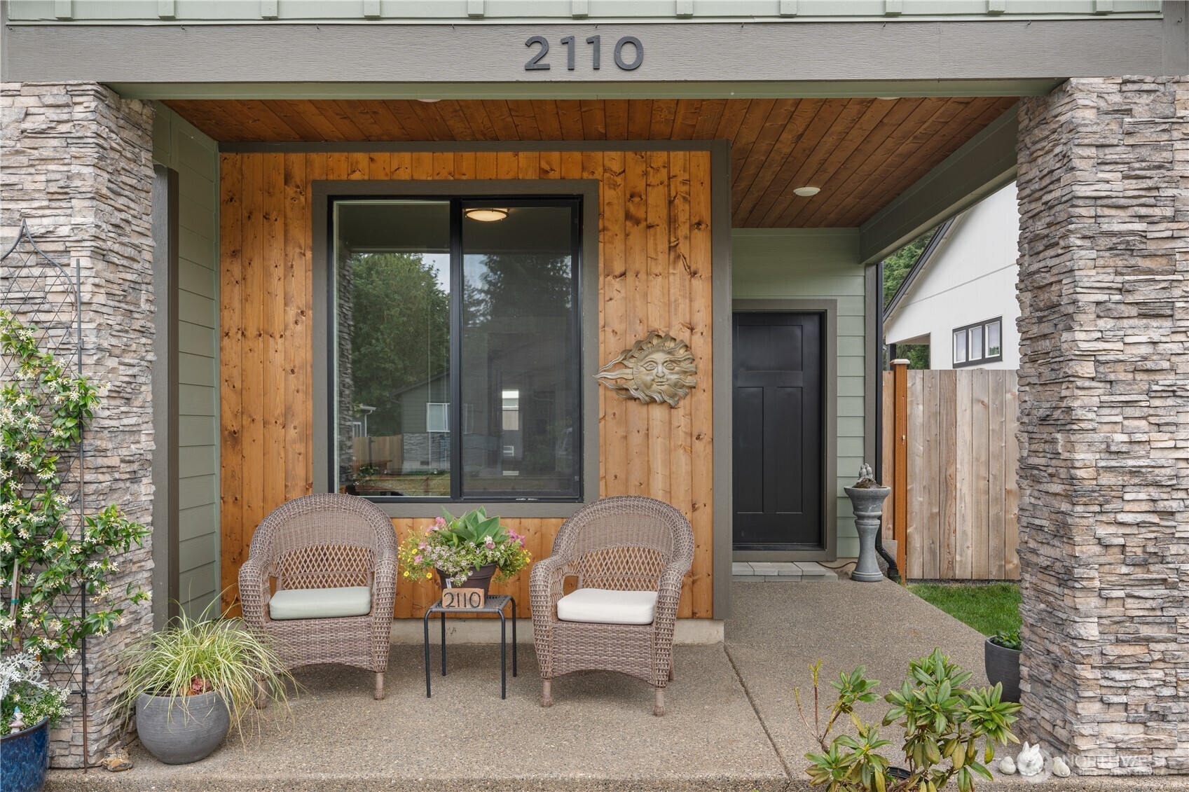 2110 Hawks View Lane Property Photo 5
