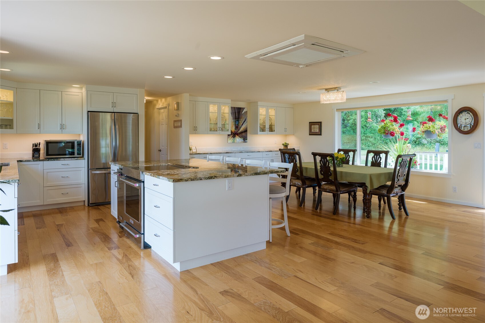 103 Less Traveled Road Property Photo 9