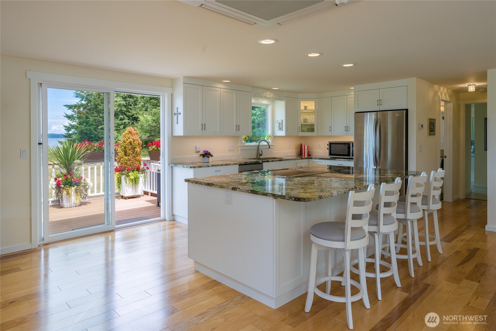 103 Less Traveled Road Property Photo 11