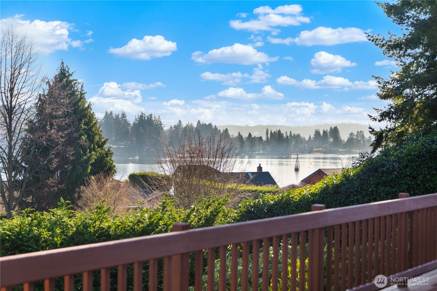 22516 100th Place Property Photo 3