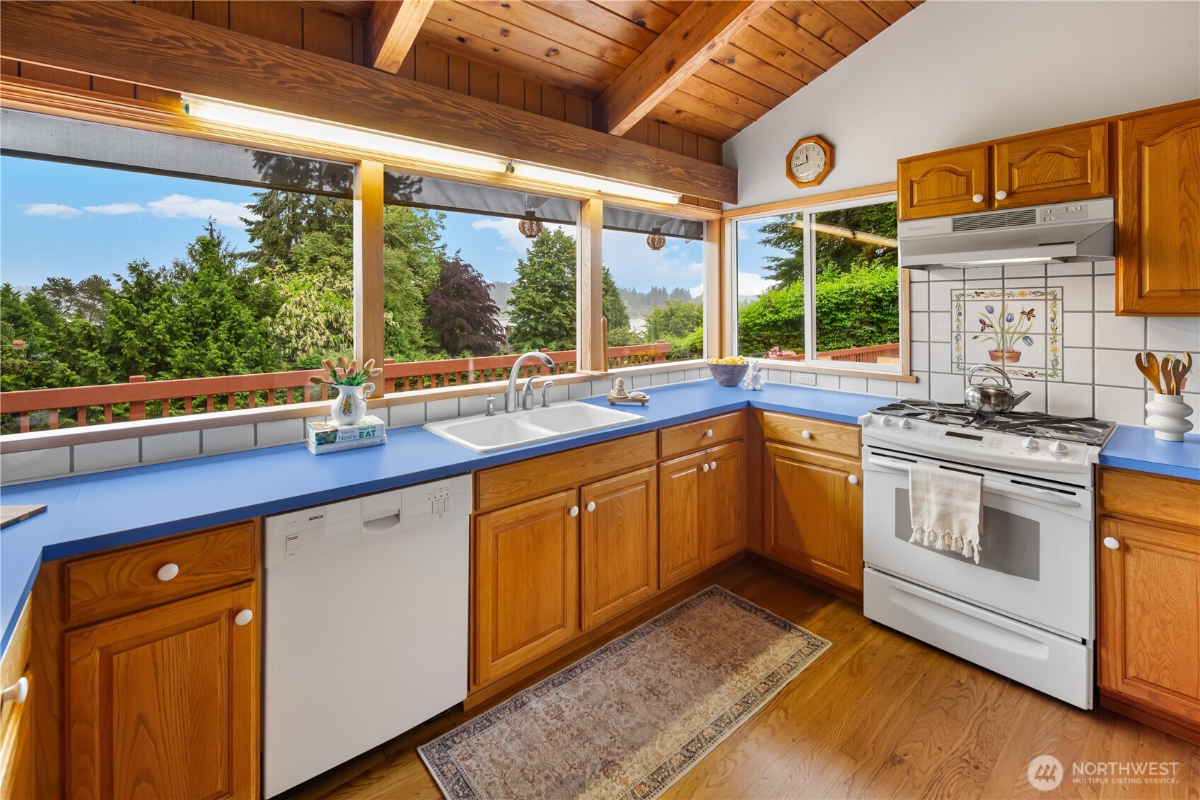 22516 100th Place Property Photo 12