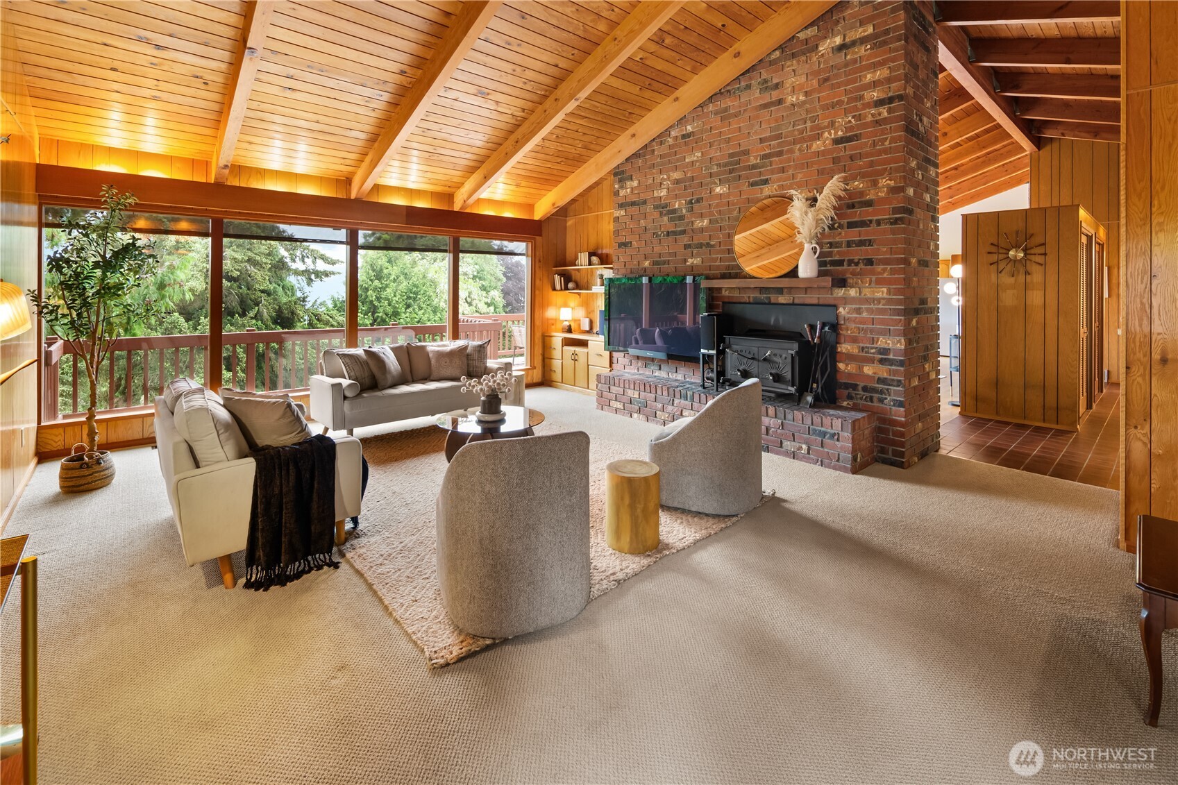 22516 100th Place Property Photo 14