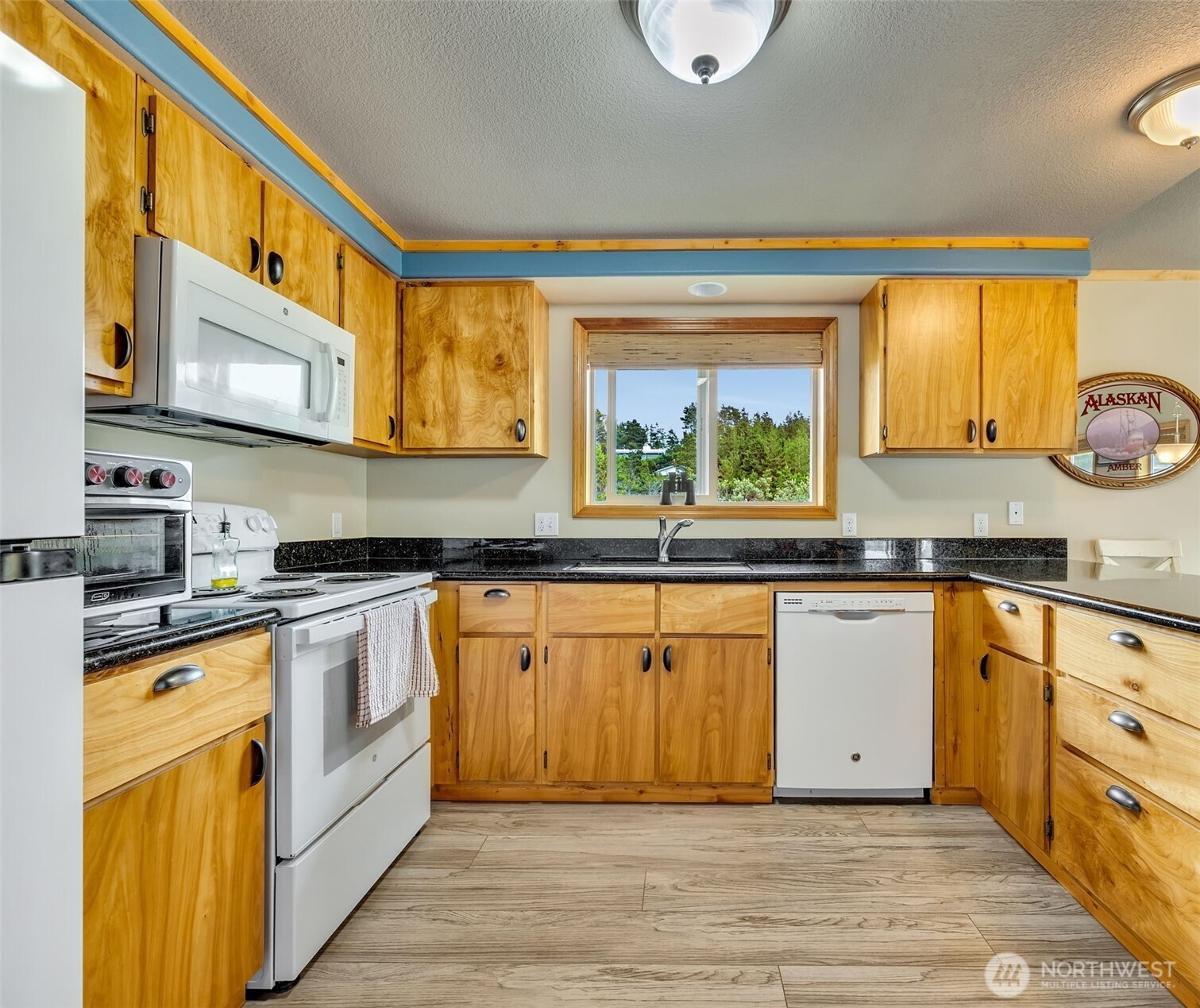 30406 H Street Property Photo 9
