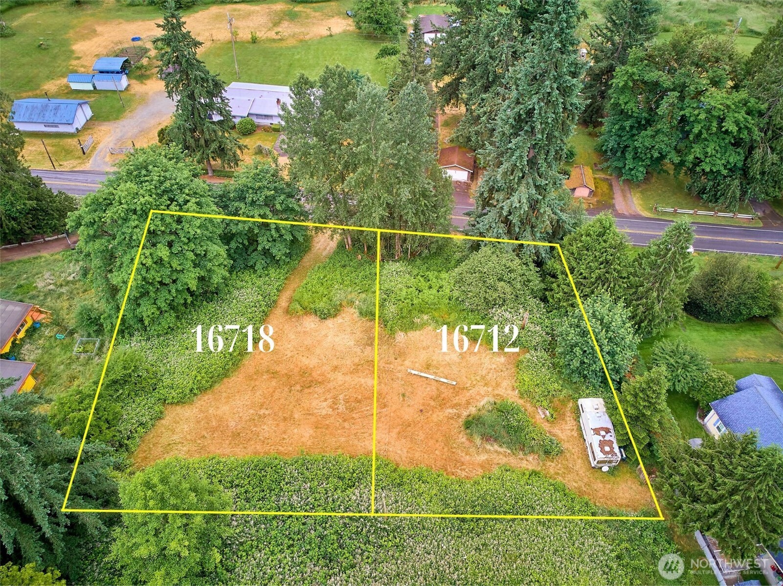 16712 Se May Valley Road Property Photo 3