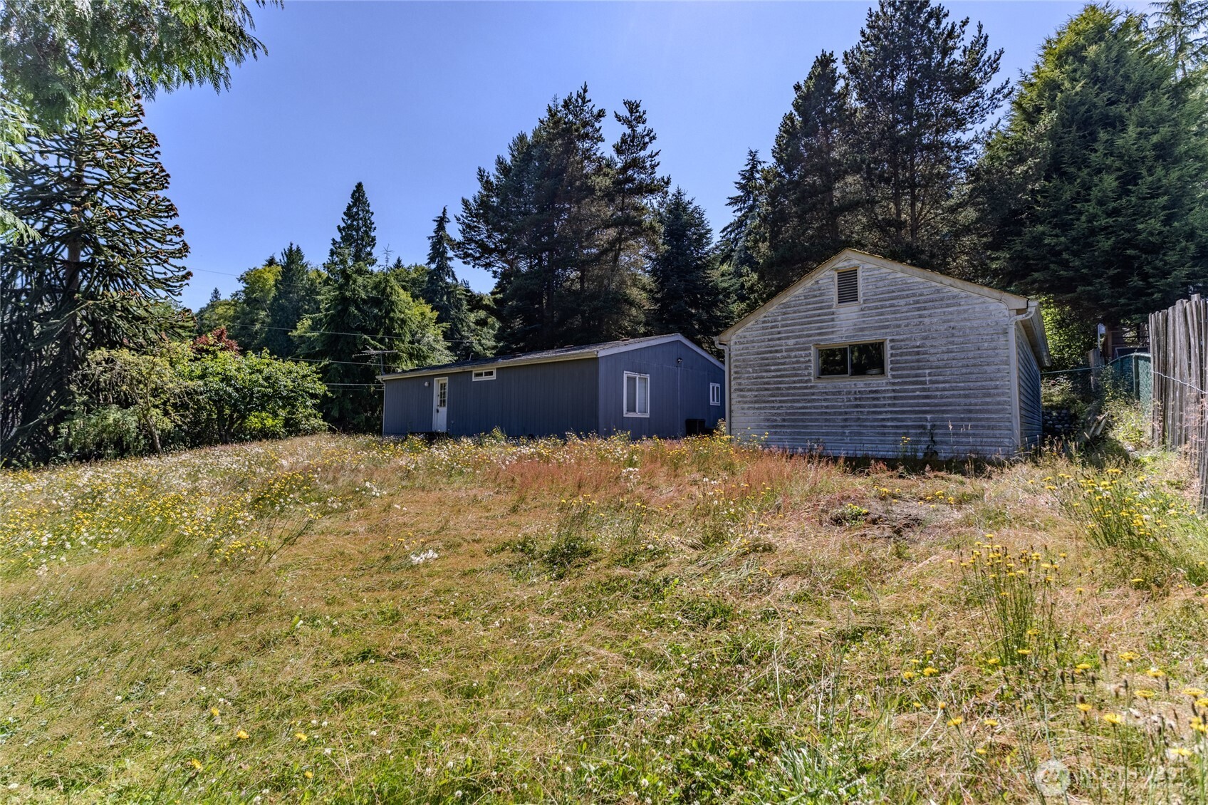 140 W Spruce Street Property Photo 3