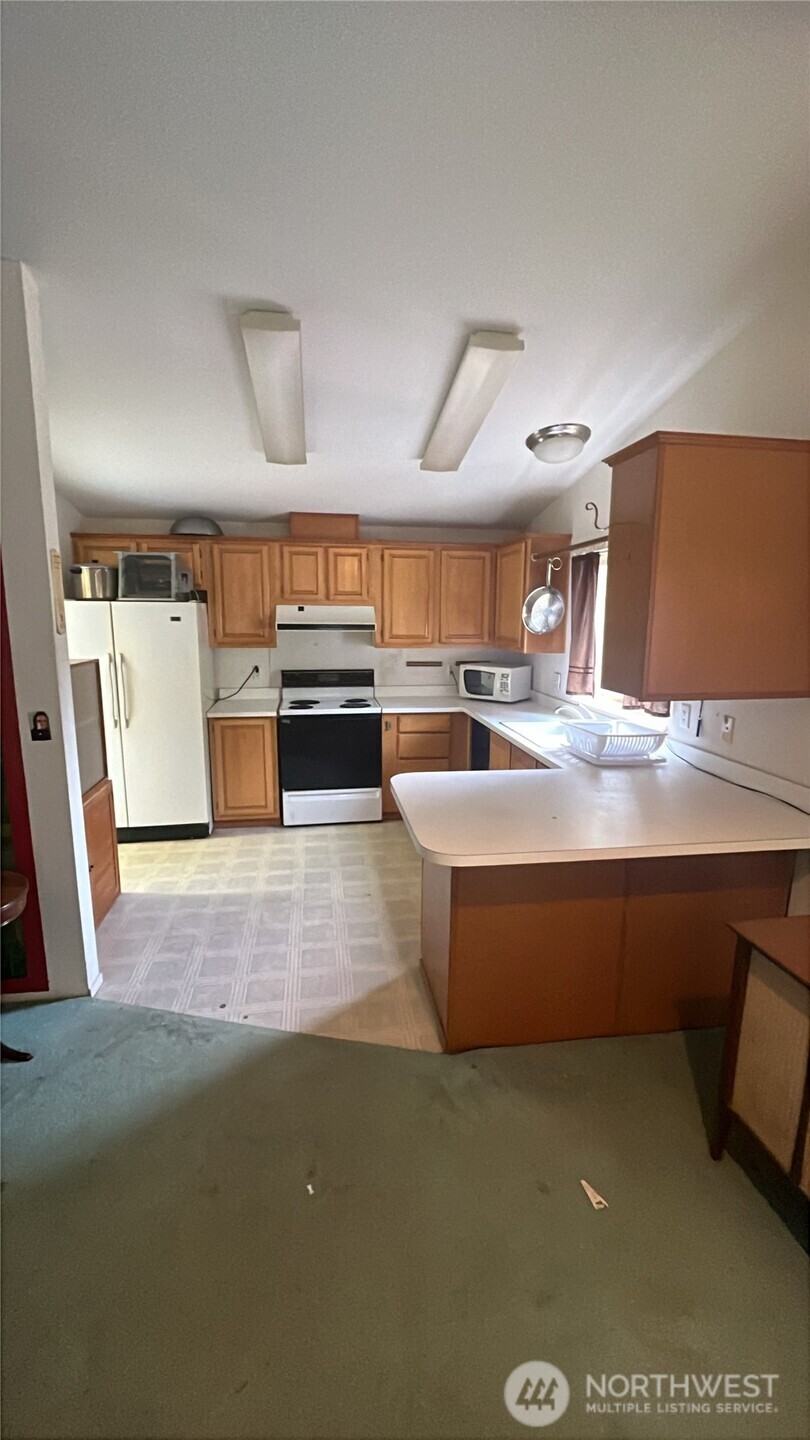 140 W Spruce Street Property Photo 7
