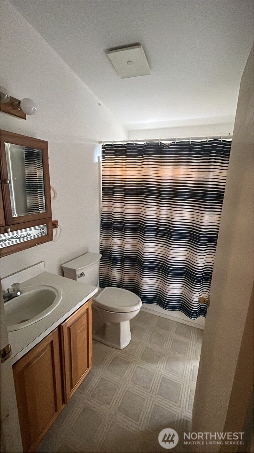 140 W Spruce Street Property Photo 11