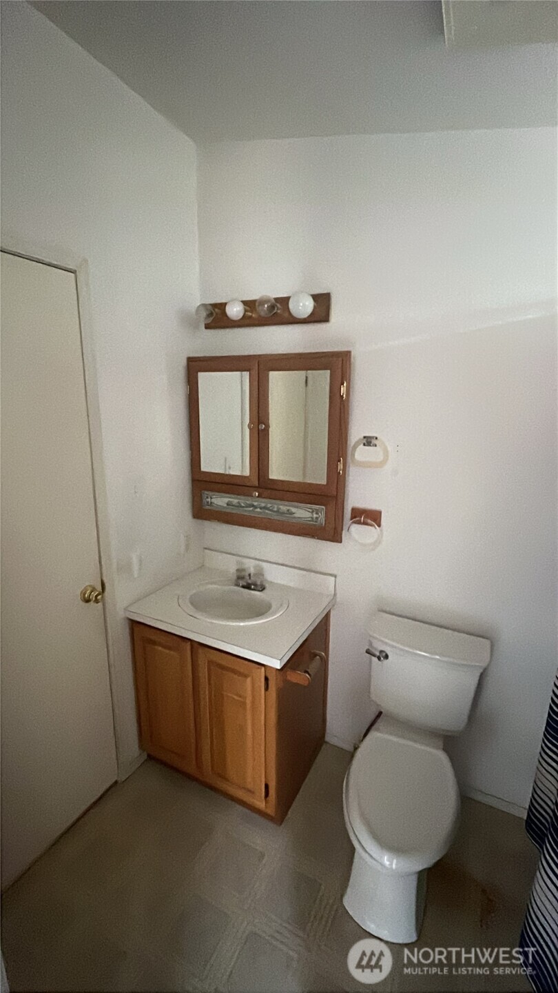 140 W Spruce Street Property Photo 12