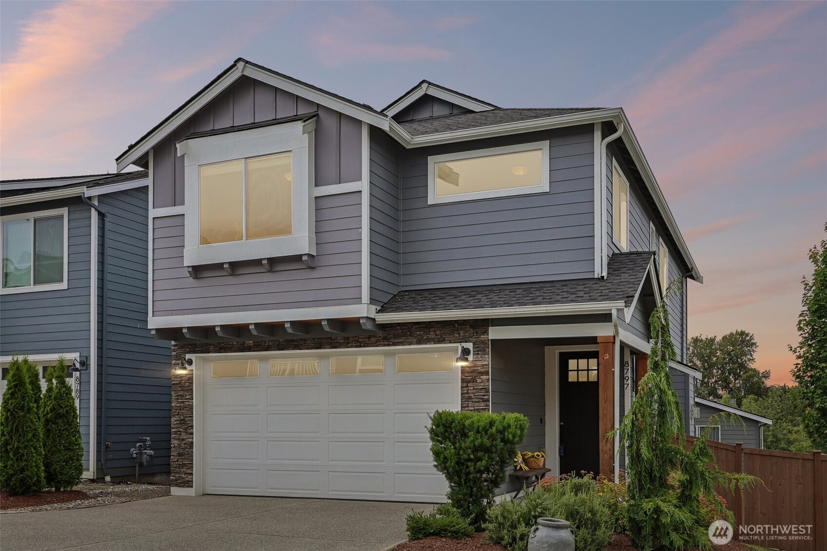 8797 68th Place Property Photo 1
