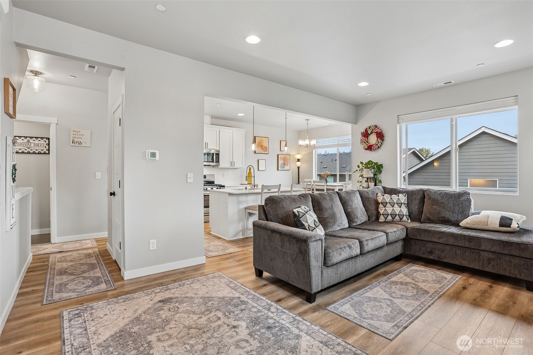 8797 68th Place Property Photo 6
