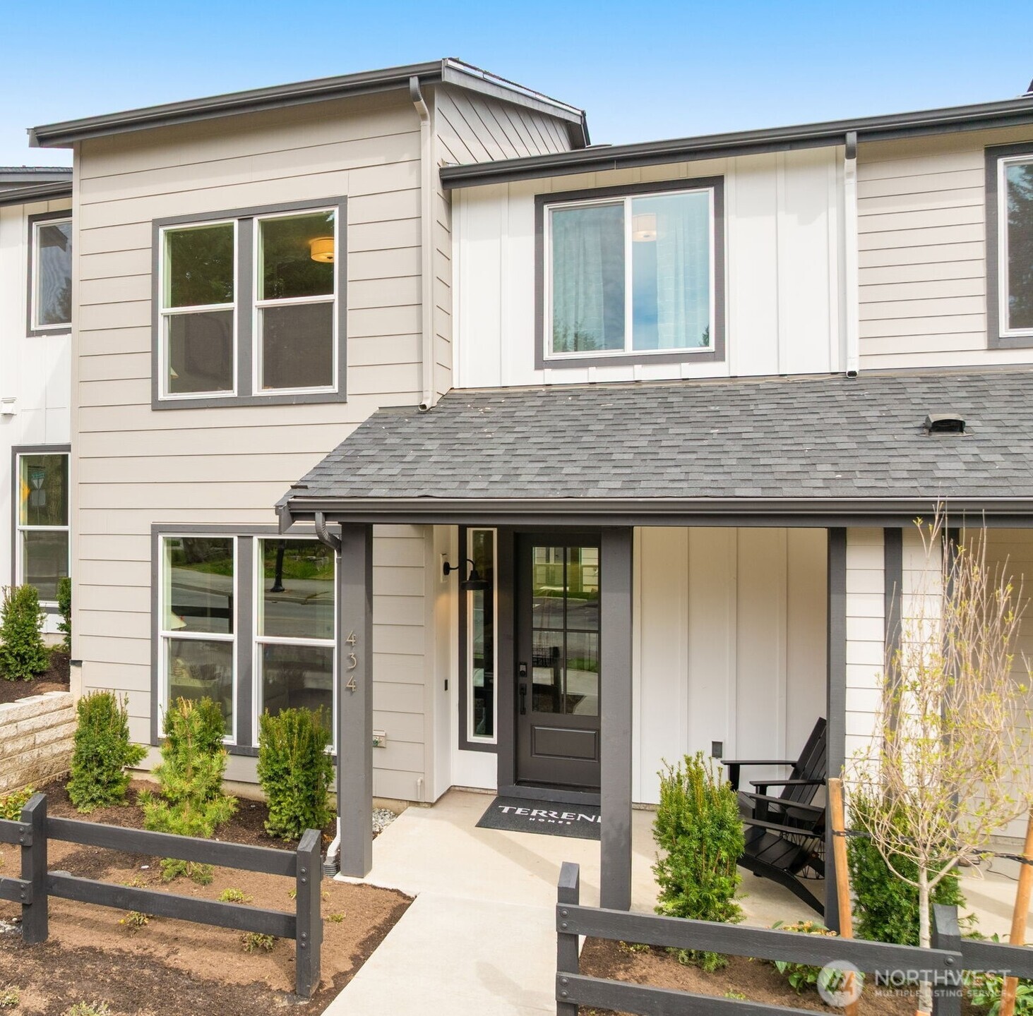 434 222nd Place Property Photo 1