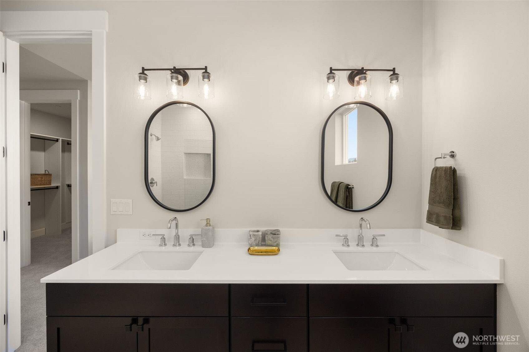 434 222nd Place Property Photo 15