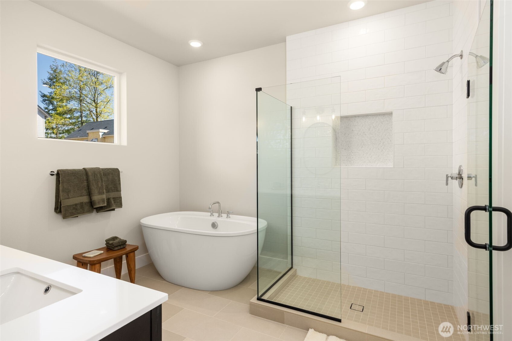 434 222nd Place Property Photo 16