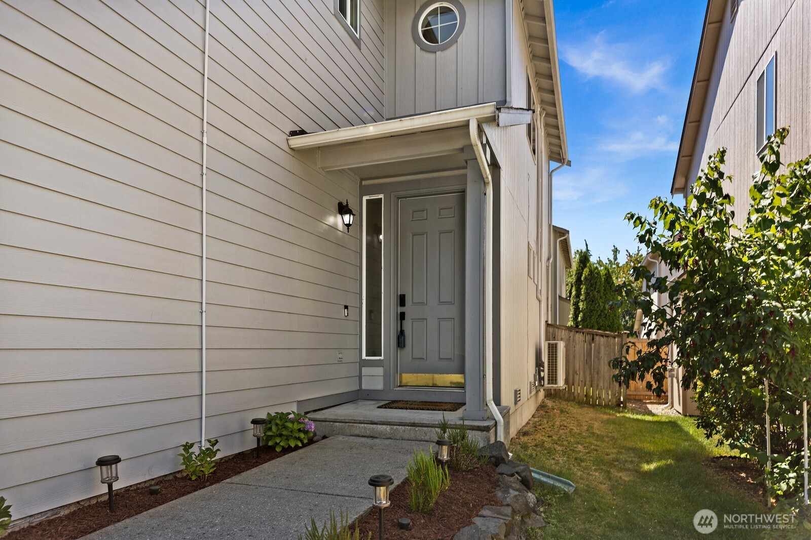 9814 184th Street Property Photo 2