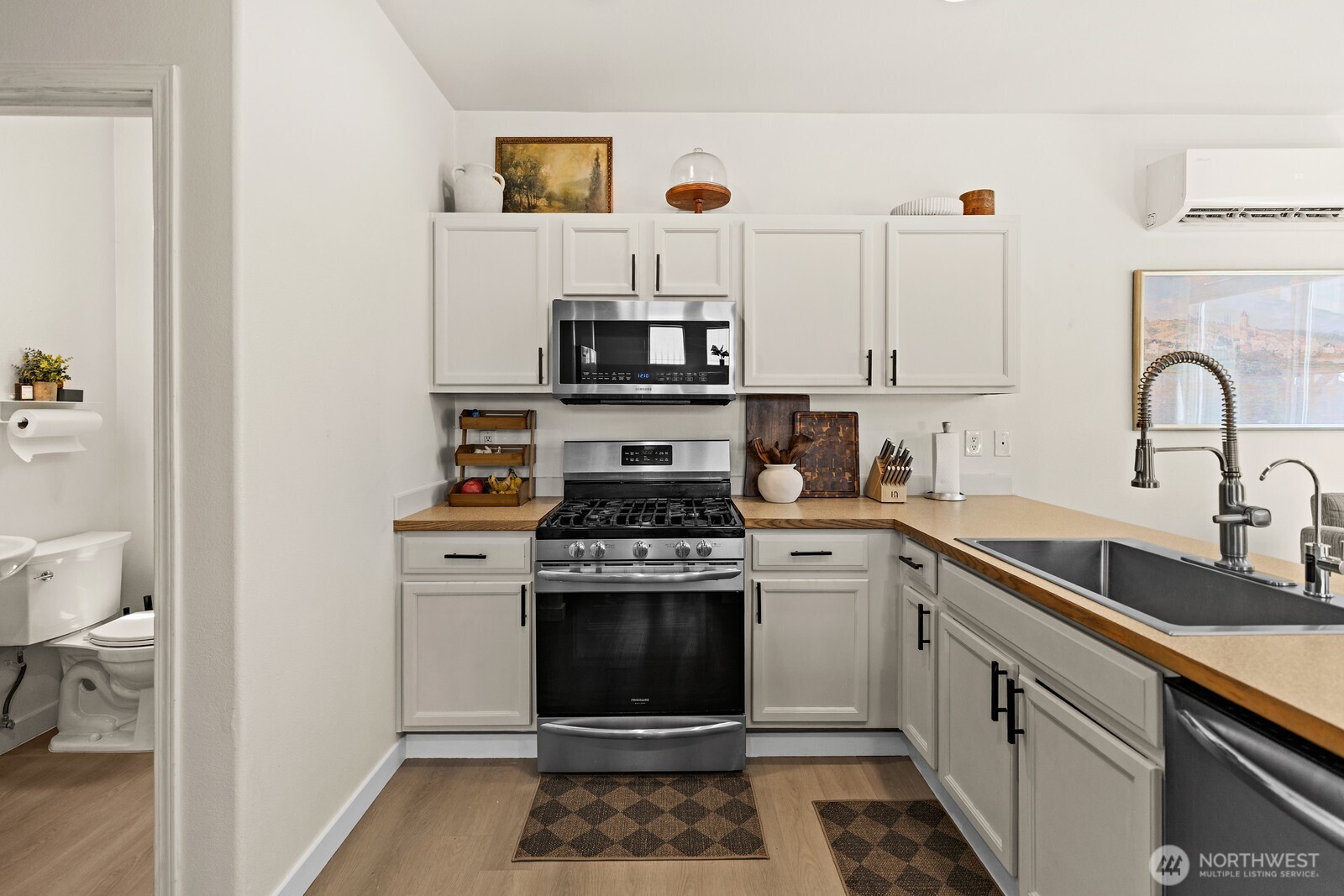 9814 184th Street Property Photo 10
