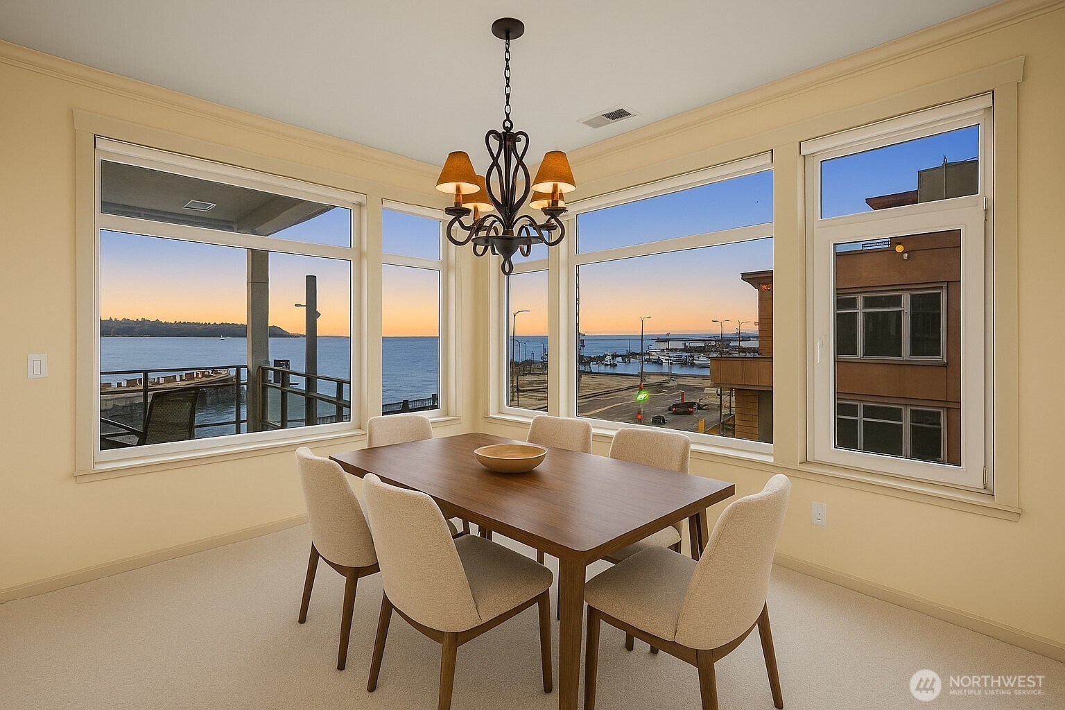 1900 Alaskan Way 316 Property Photo 12