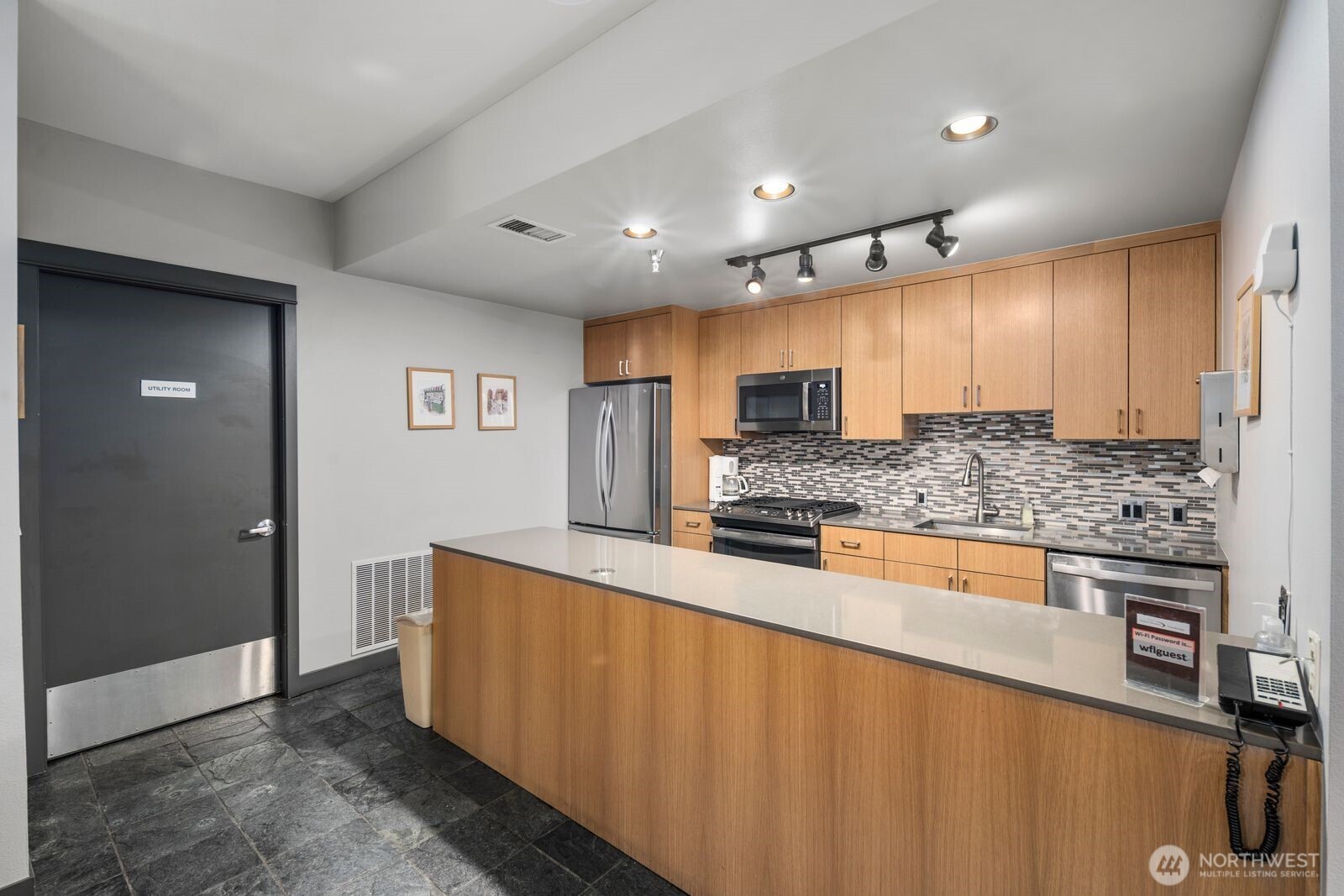 1900 Alaskan Way 316 Property Photo 31