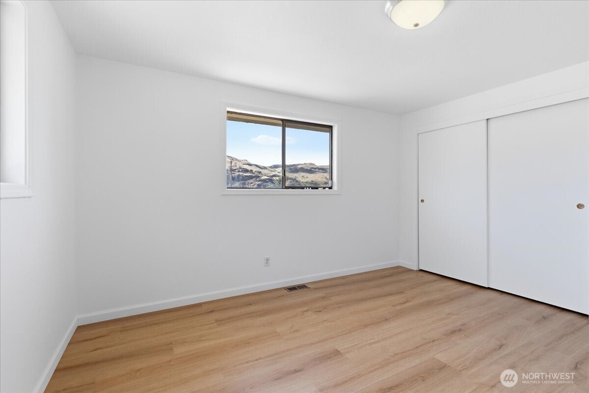 801 Tulip Street Property Photo 10