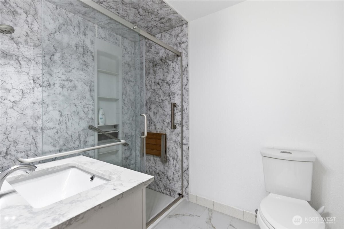 801 Tulip Street Property Photo 14
