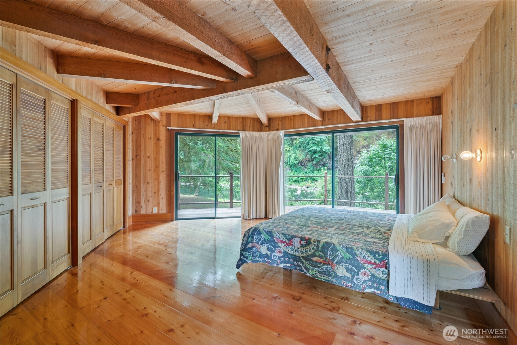 211 Laverne Drive Property Photo 15