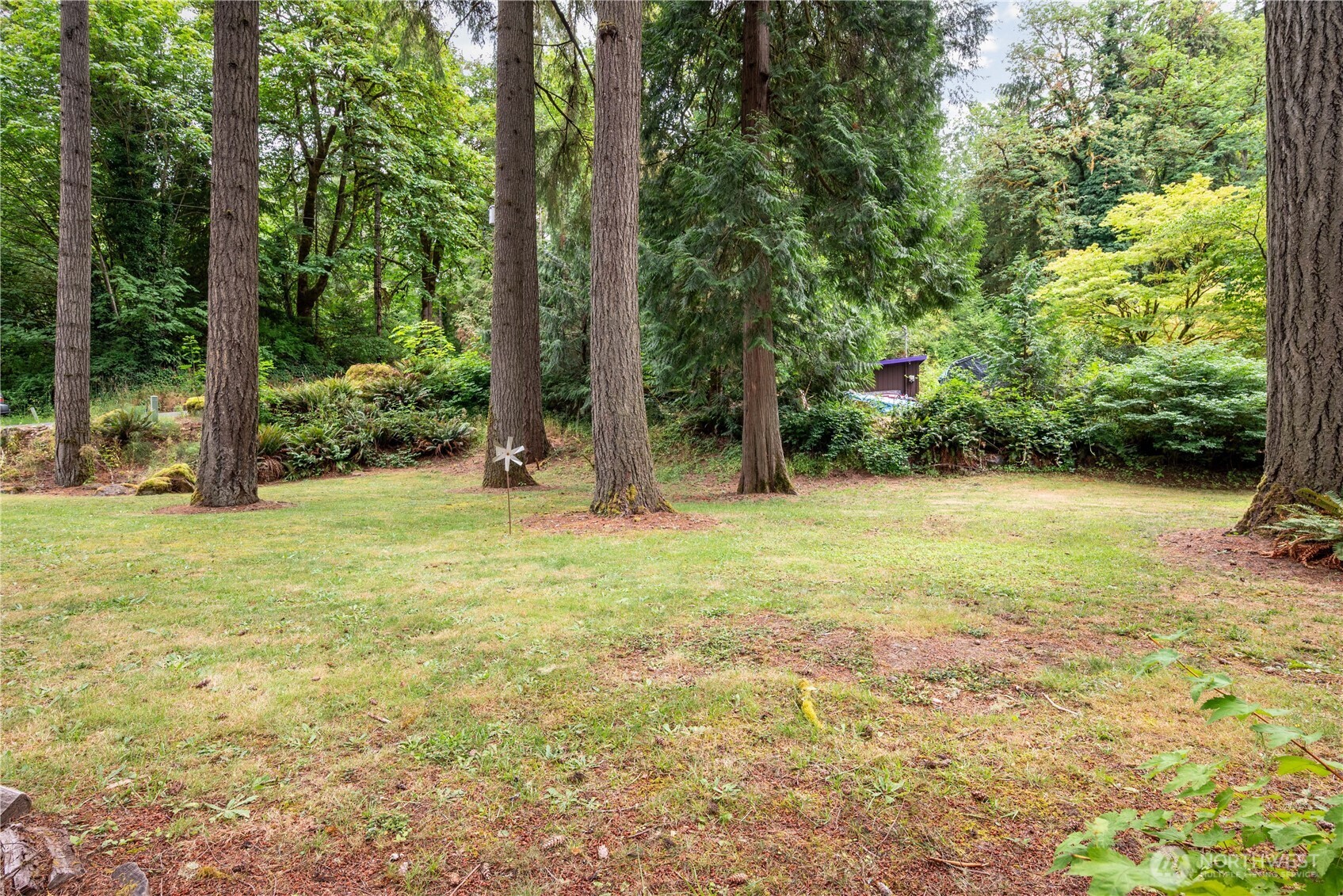 211 Laverne Drive Property Photo 33
