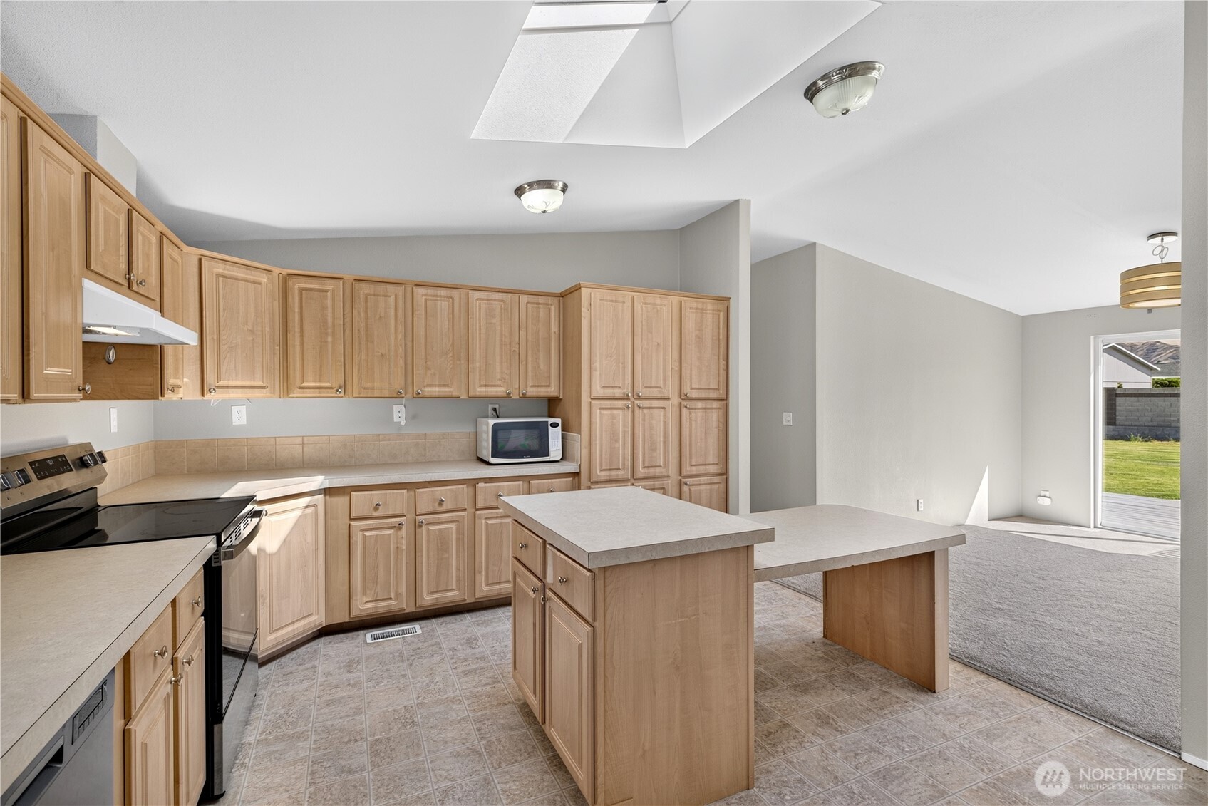 204 Davidson Boulevard Property Photo 10